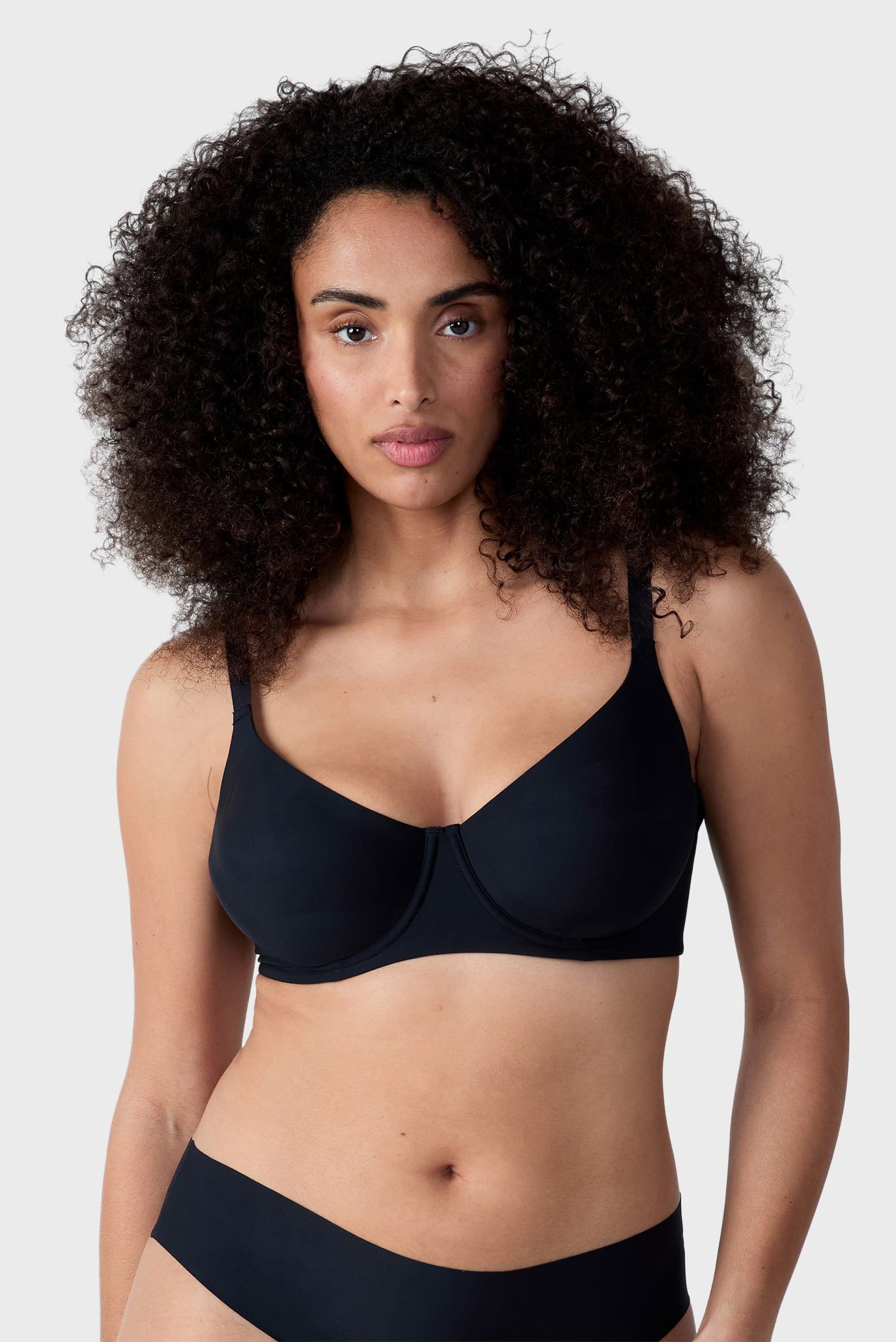 Женский черный бюстгальтер-минимайзер PURE FIT WE CARE Черный 85F Etam 6550440 Женский черный бюстгальтер-минимайзер PURE FIT WE CARE Черный 85F Etam 6550440