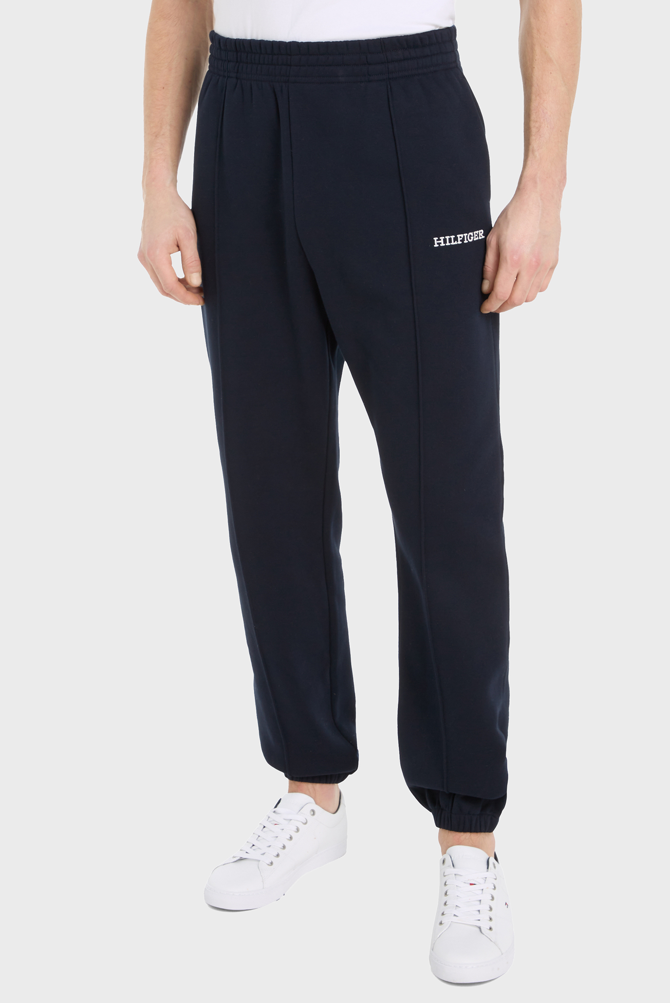 Мужские темно-синие спортивные брюки MONOTYPE EMBRO Синий XL Tommy Hilfiger MW0MW32696 Мужские темно-синие спортивные брюки MONOTYPE EMBRO Синий XL Tommy Hilfiger MW0MW32696
