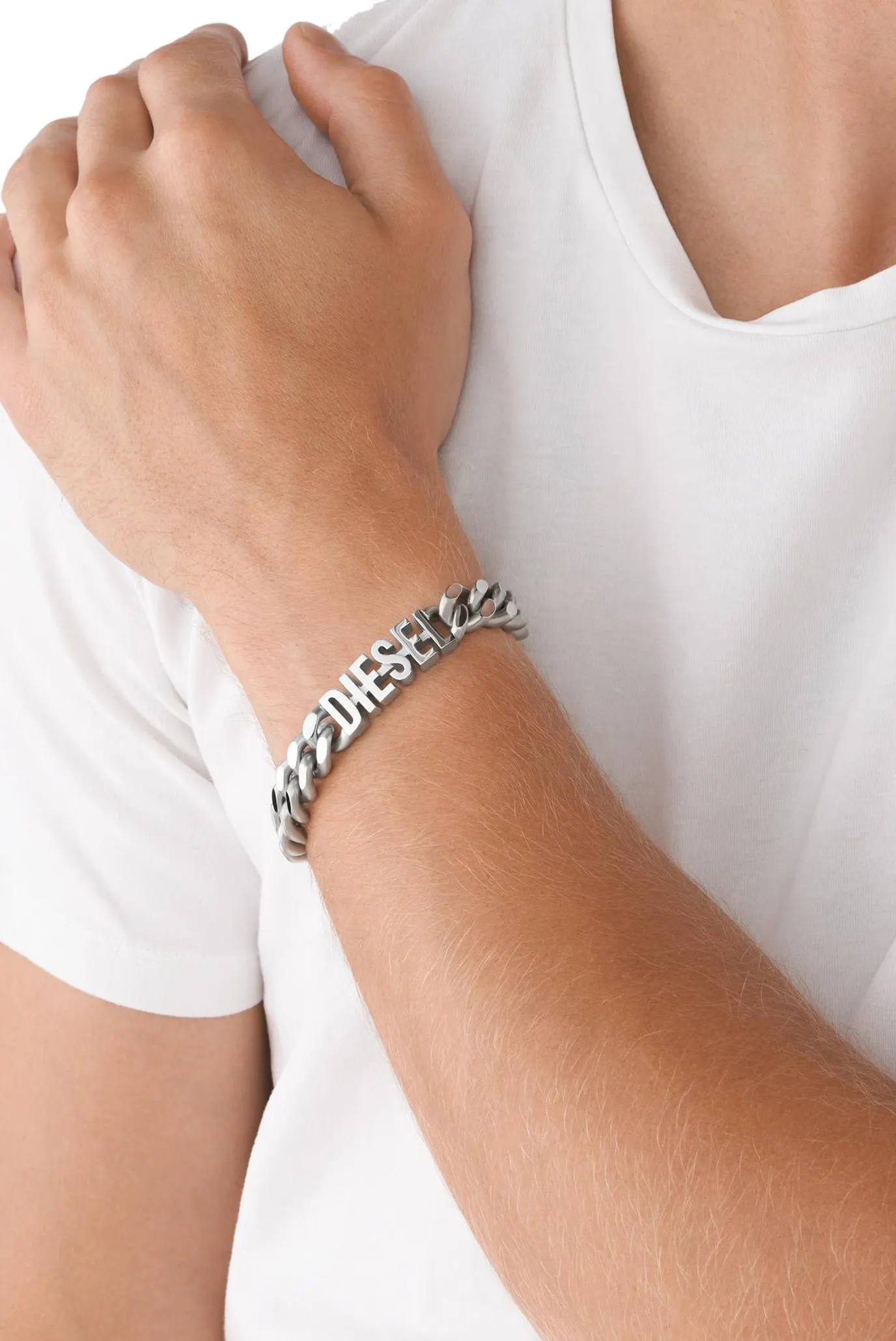 Серебристый браслет DIESEL FONT 2