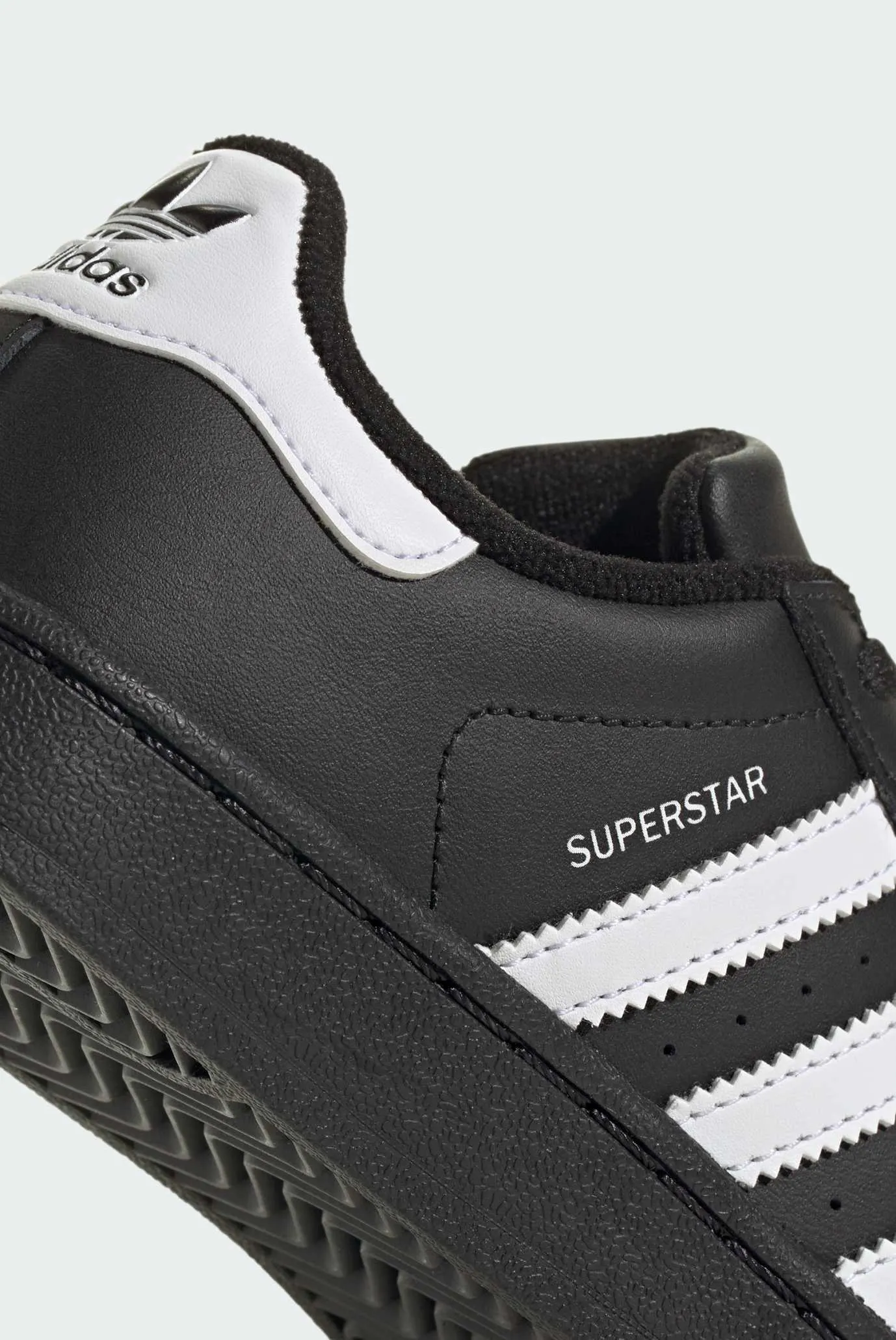 Дитячі чорні снікерси Superstar II Kids 9