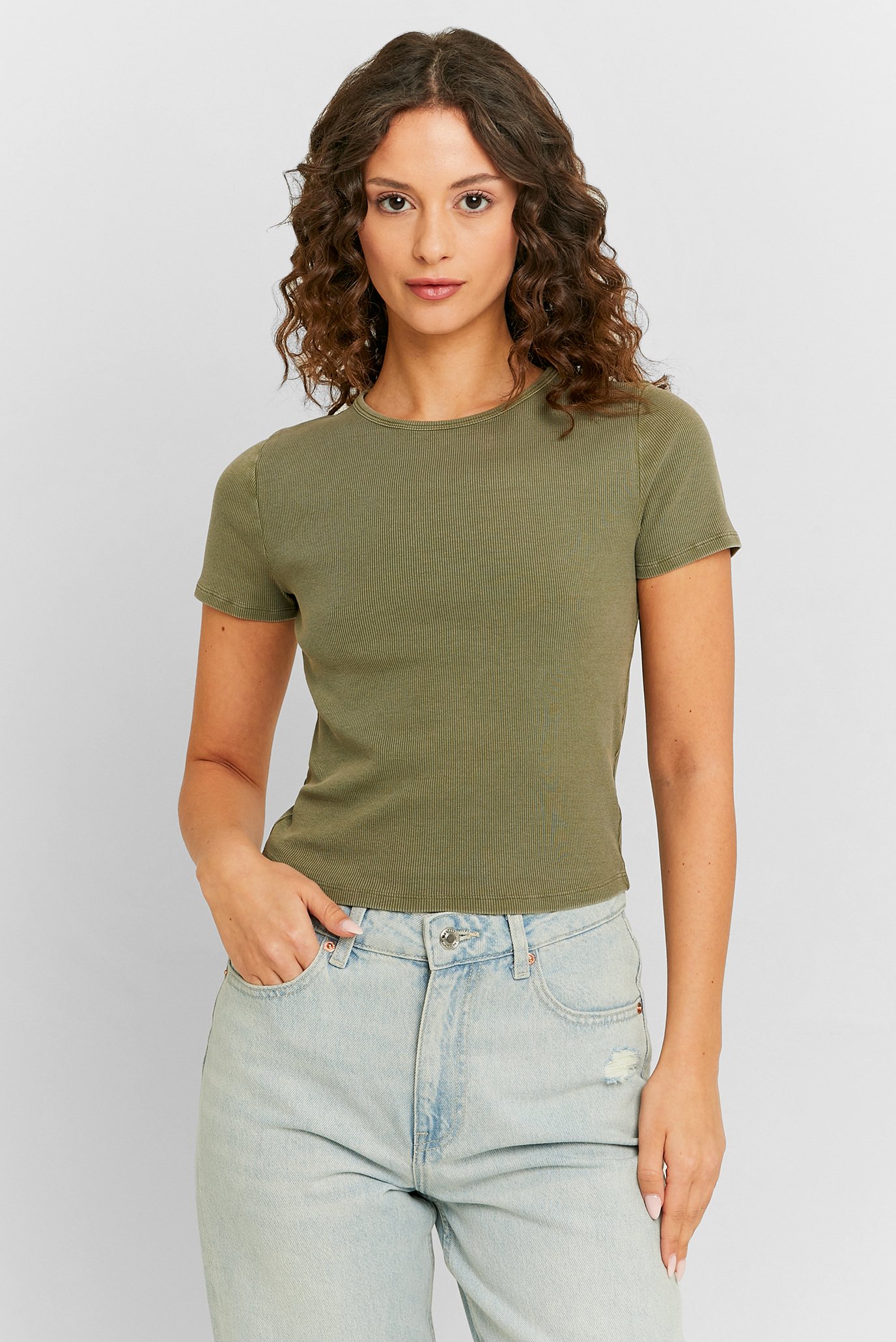 Жіноча зелена футболка 1