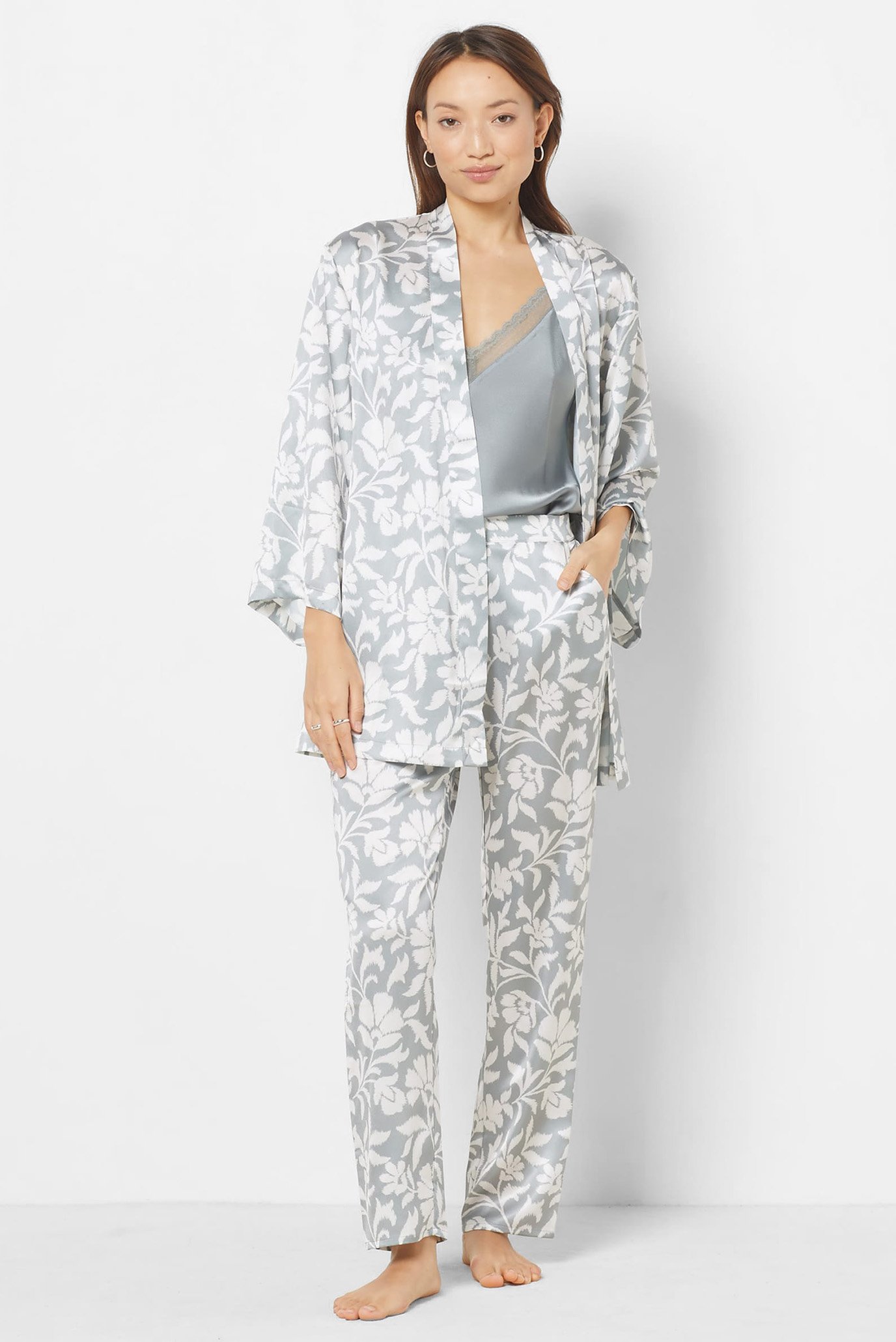 Женская серая пижама (кардиган, топ, брюки) STORMY 1