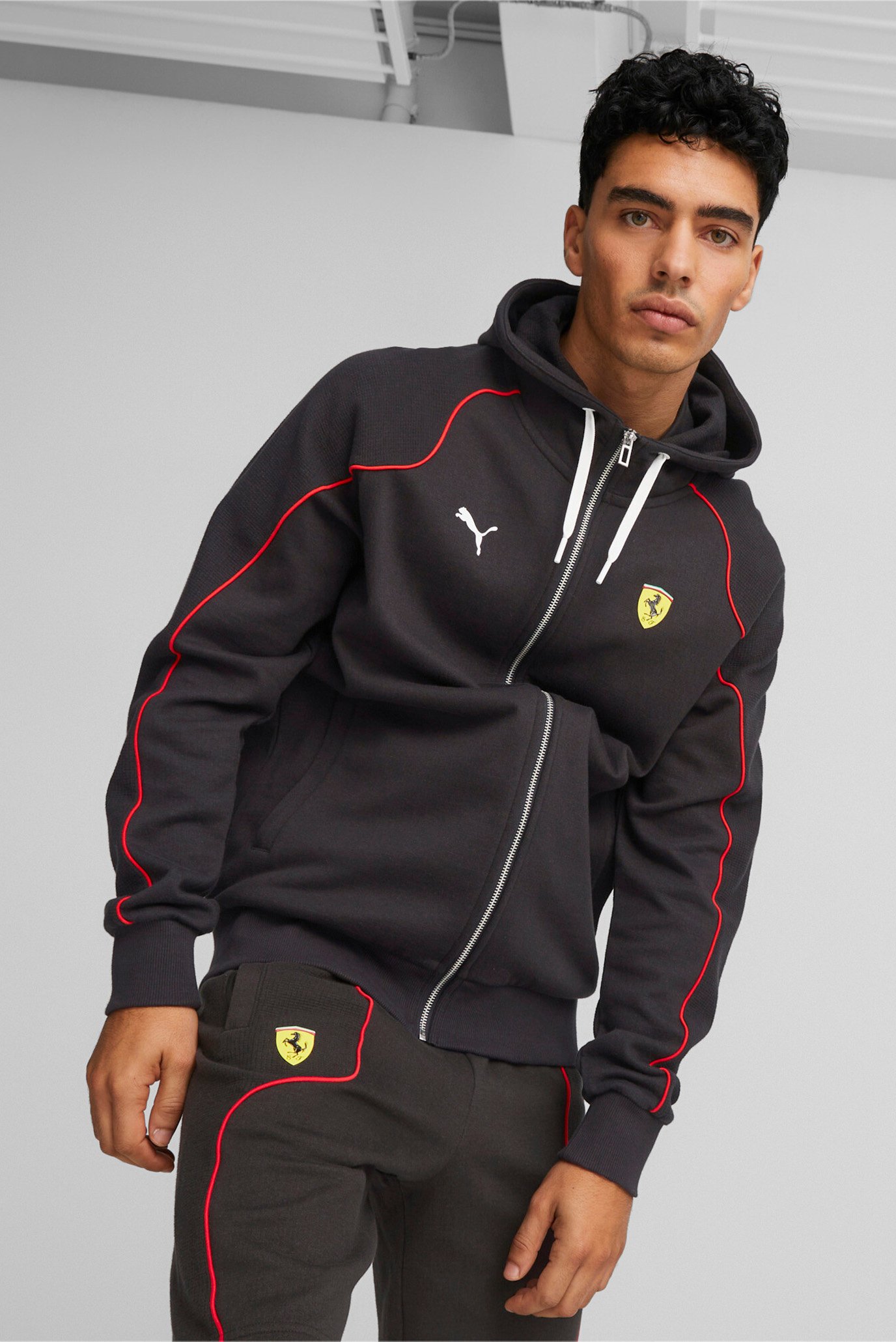 Чоловіче чорне худі Scuderia Ferrari Race Long Sleeve Hoodie Men 1