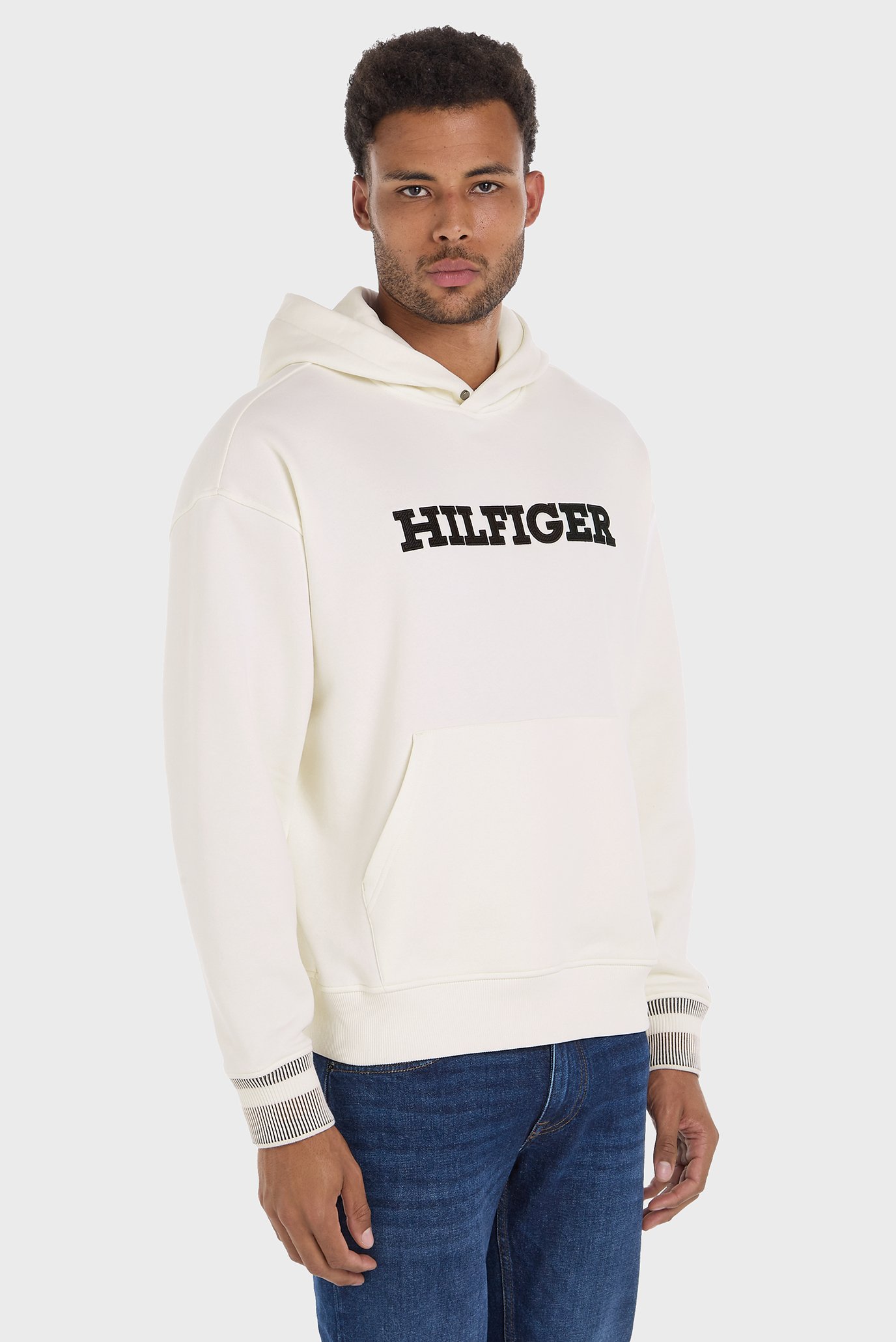 Мужское белое худи MONOTYPE APPLIQUE Белый XL Tommy Hilfiger MW0MW35565 Мужское белое худи MONOTYPE APPLIQUE Белый XL Tommy Hilfiger MW0MW35565