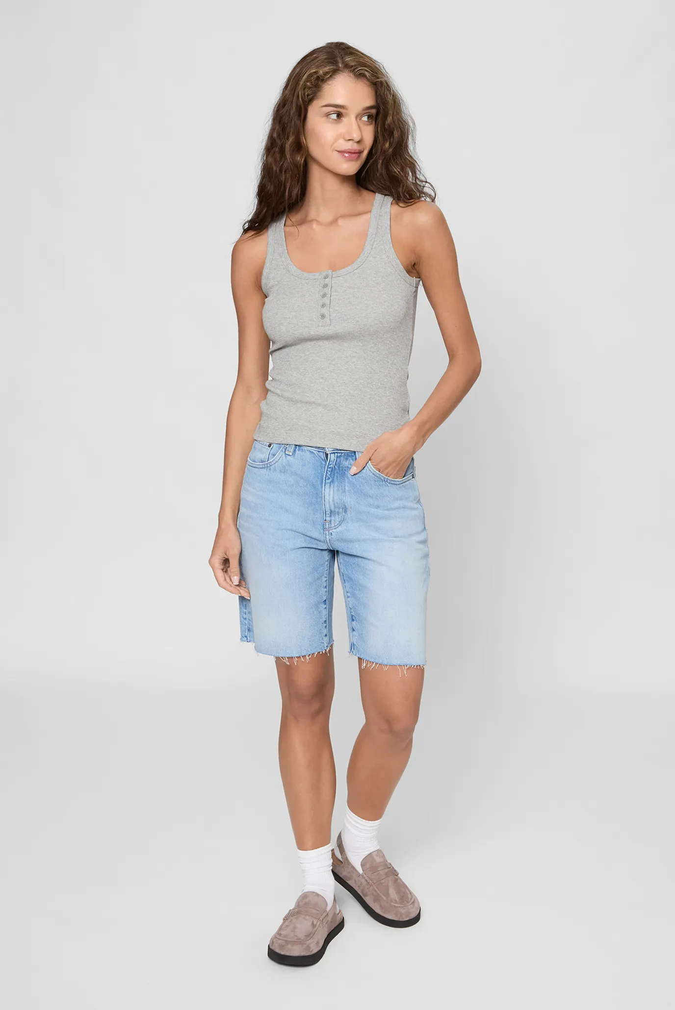 Женская светло-серая майка 5