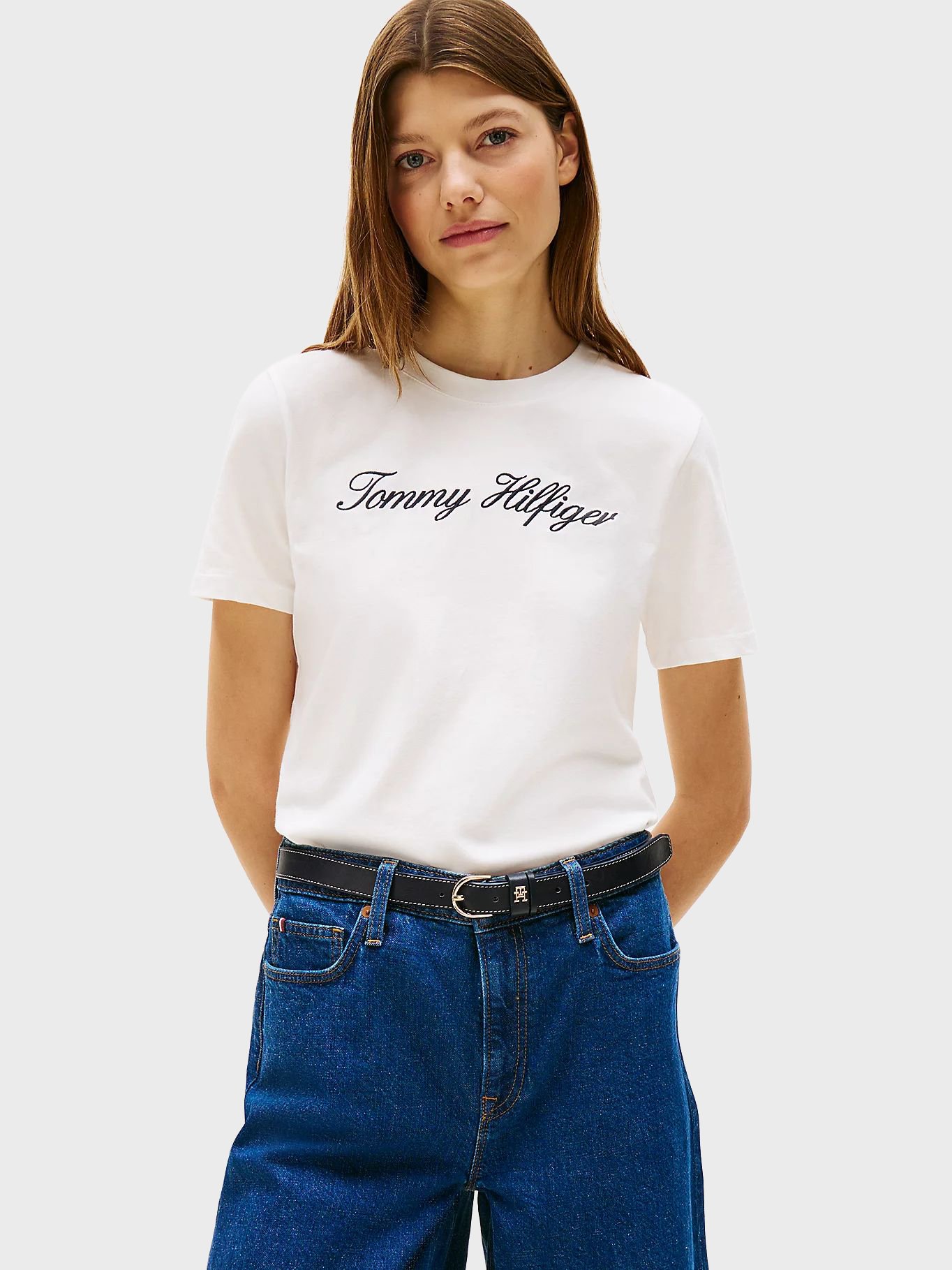 Женская белая футболка NOS SCRIPT REGULAR Белый XXS Tommy Hilfiger WW0WW43459 Женская белая футболка NOS SCRIPT REGULAR Белый XXS Tommy Hilfiger WW0WW43459