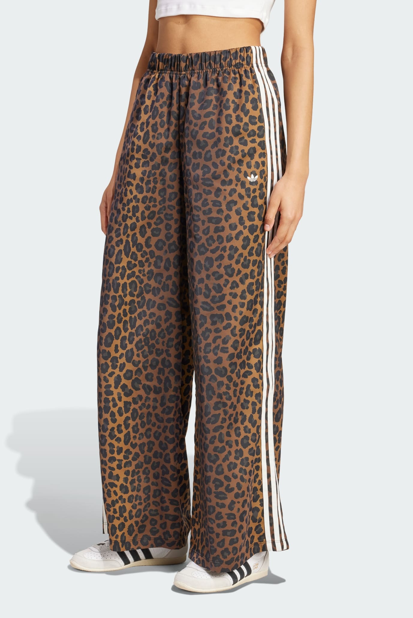 Женские коричневые спортивные брюки с узором adidas Originals Wide Leg Satin 1