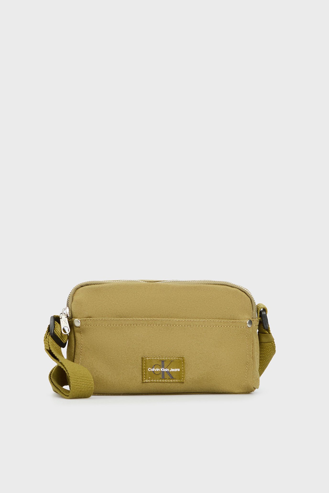 Мужская оливковая сумка SPORT ESSENTIALS CAMERA BAG W Оливковый ONESIZE Calvin Klein Jeans K50K513005 Мужская оливковая сумка SPORT ESSENTIALS CAMERA BAG W Оливковый ONESIZE Calvin Klein Jeans K50K513005