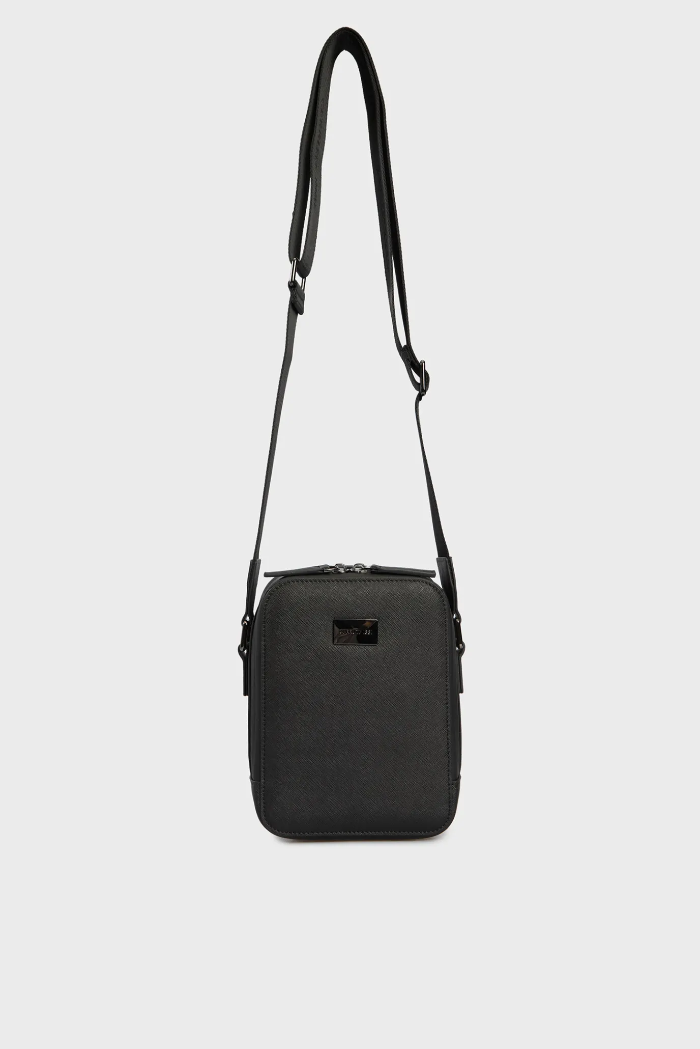 Чоловіча чорна шкіряна сумка VIN BODYBAG 5