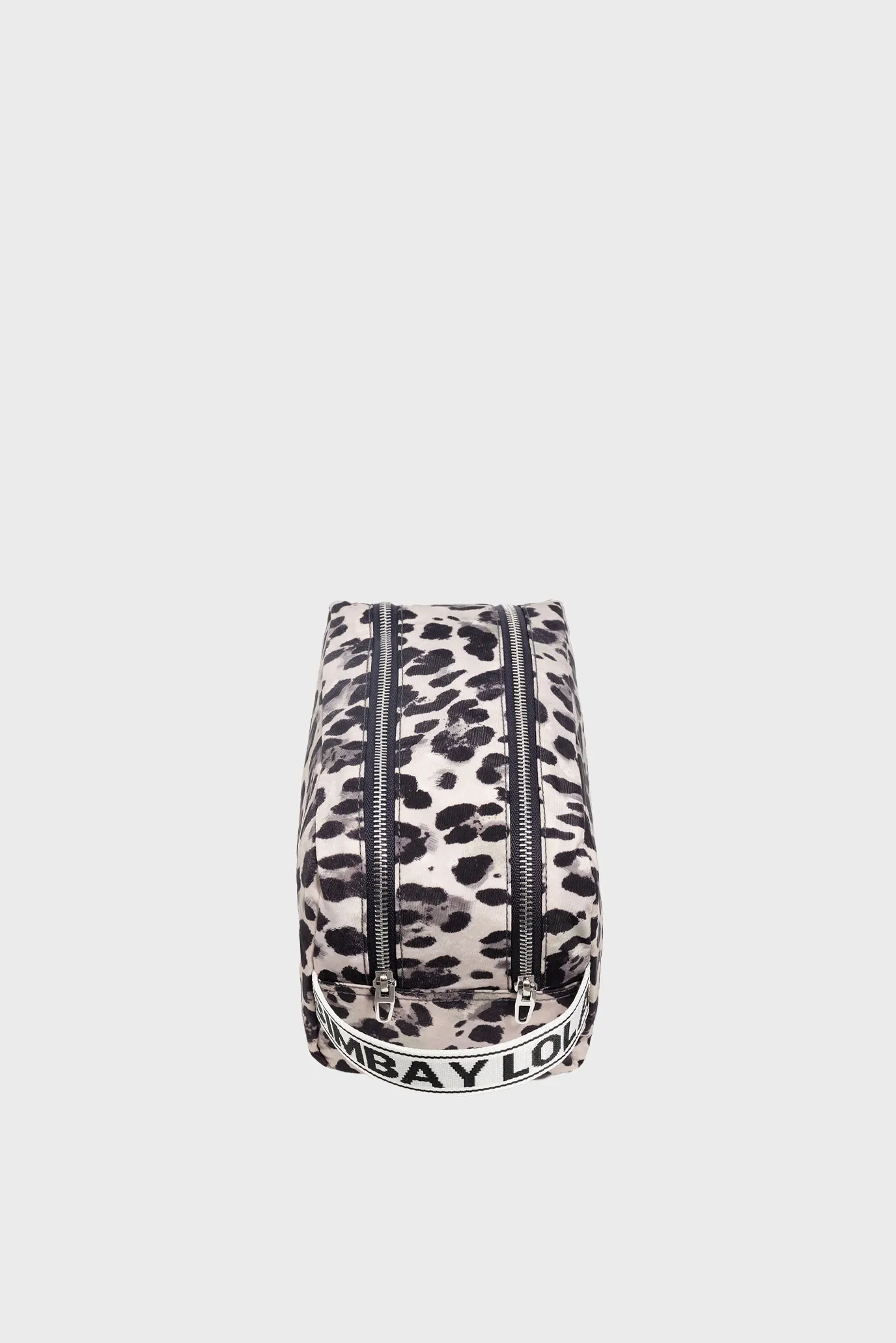 Женская серая косметичка с узором 4