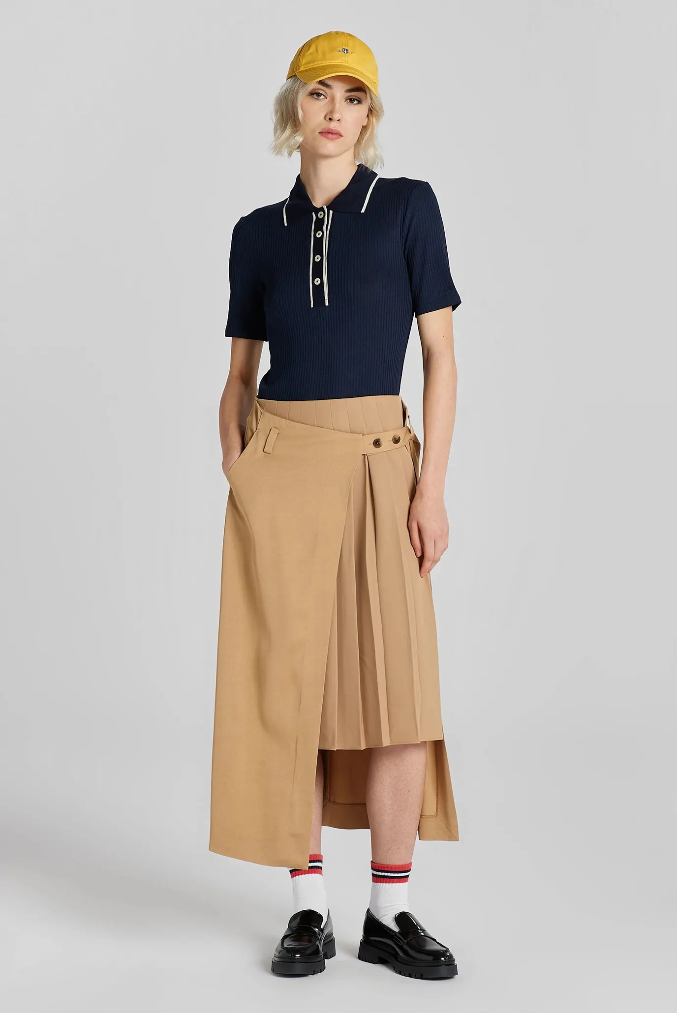 Женское темно-синее поло LIGHTWEIGHT RIBBED SS POLO 2