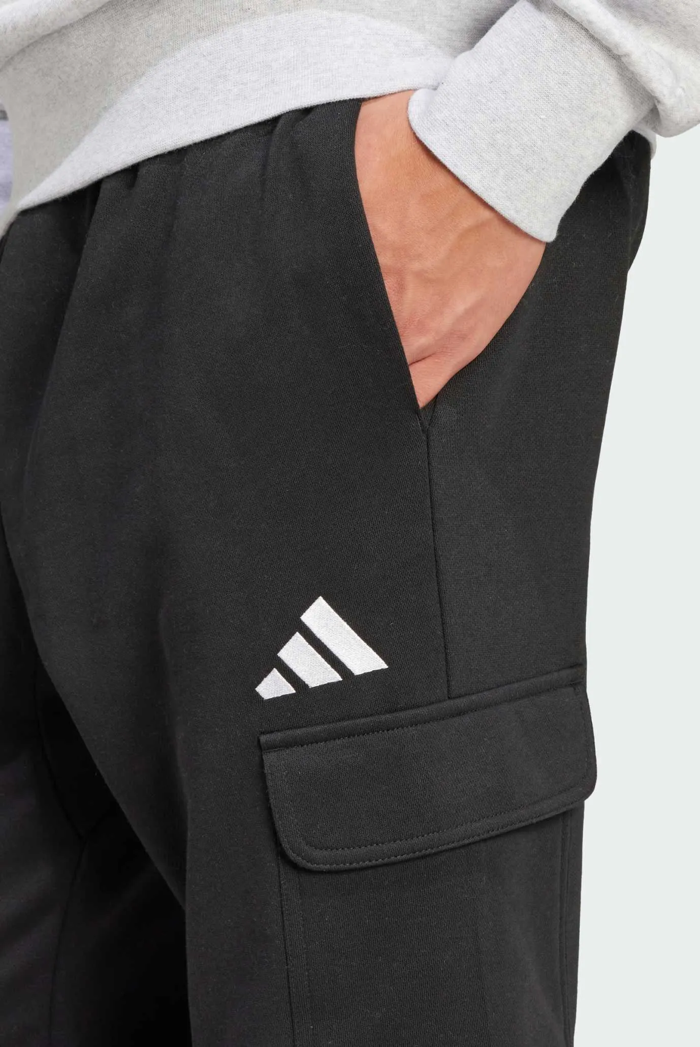 Чоловічі чорні спортивні штани Essentials Feelcozy Fleece Cargo 4