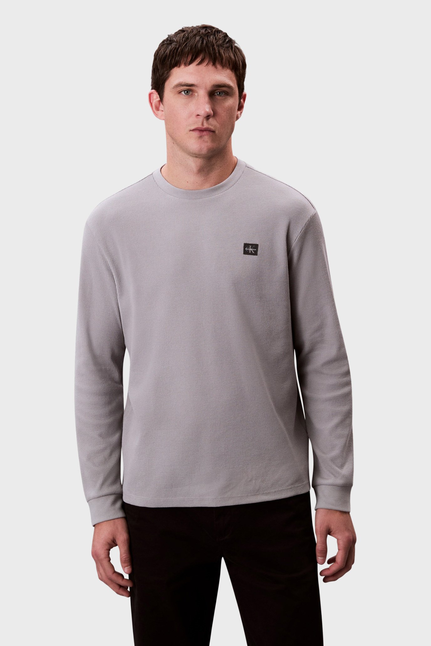 Мужской серый лонгслив WAFFLE BADGE Серый XXL Calvin Klein Jeans LV040EM217 Мужской серый лонгслив WAFFLE BADGE Серый XXL Calvin Klein Jeans LV040EM217