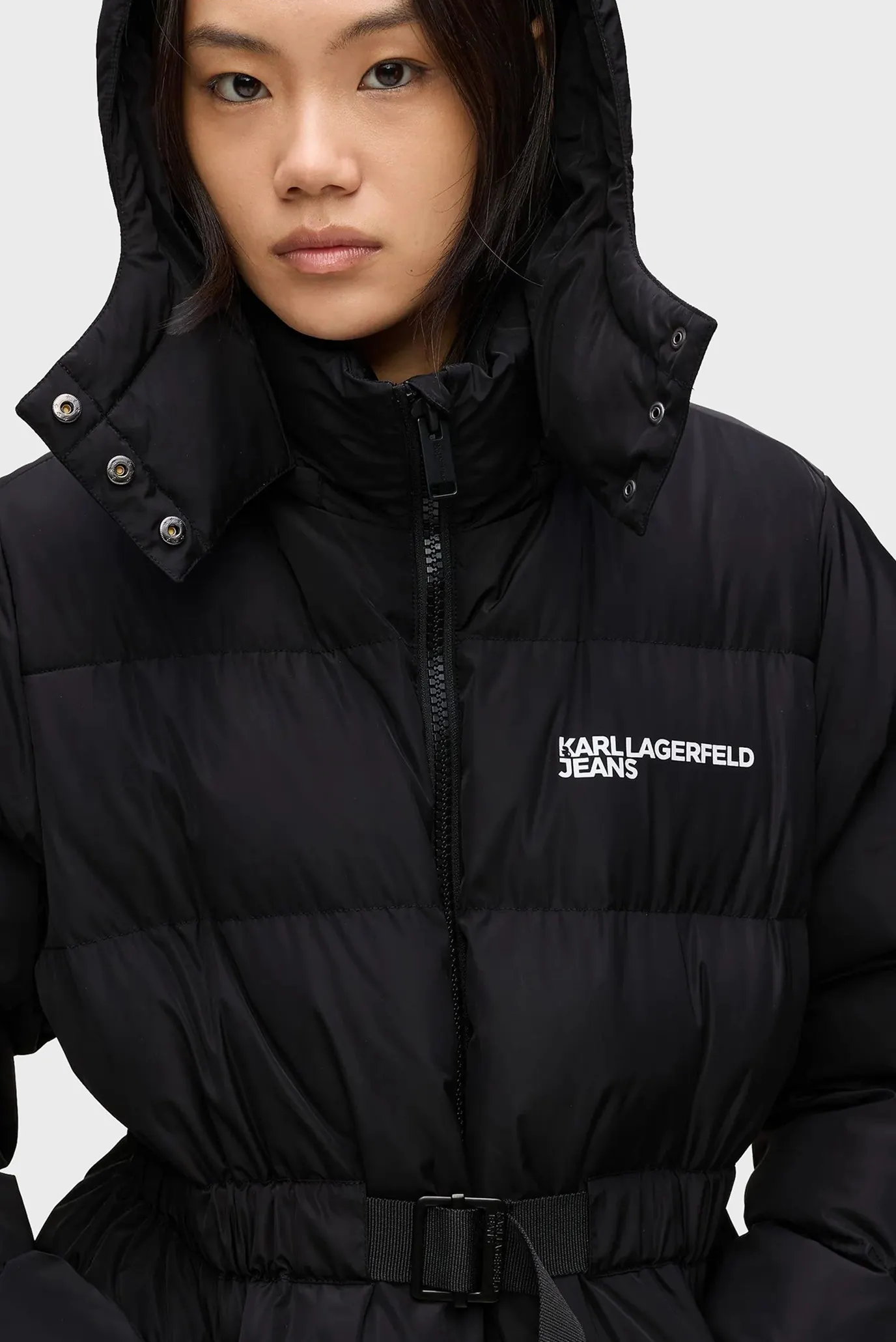 Жіноча чорна куртка belted puffer 5