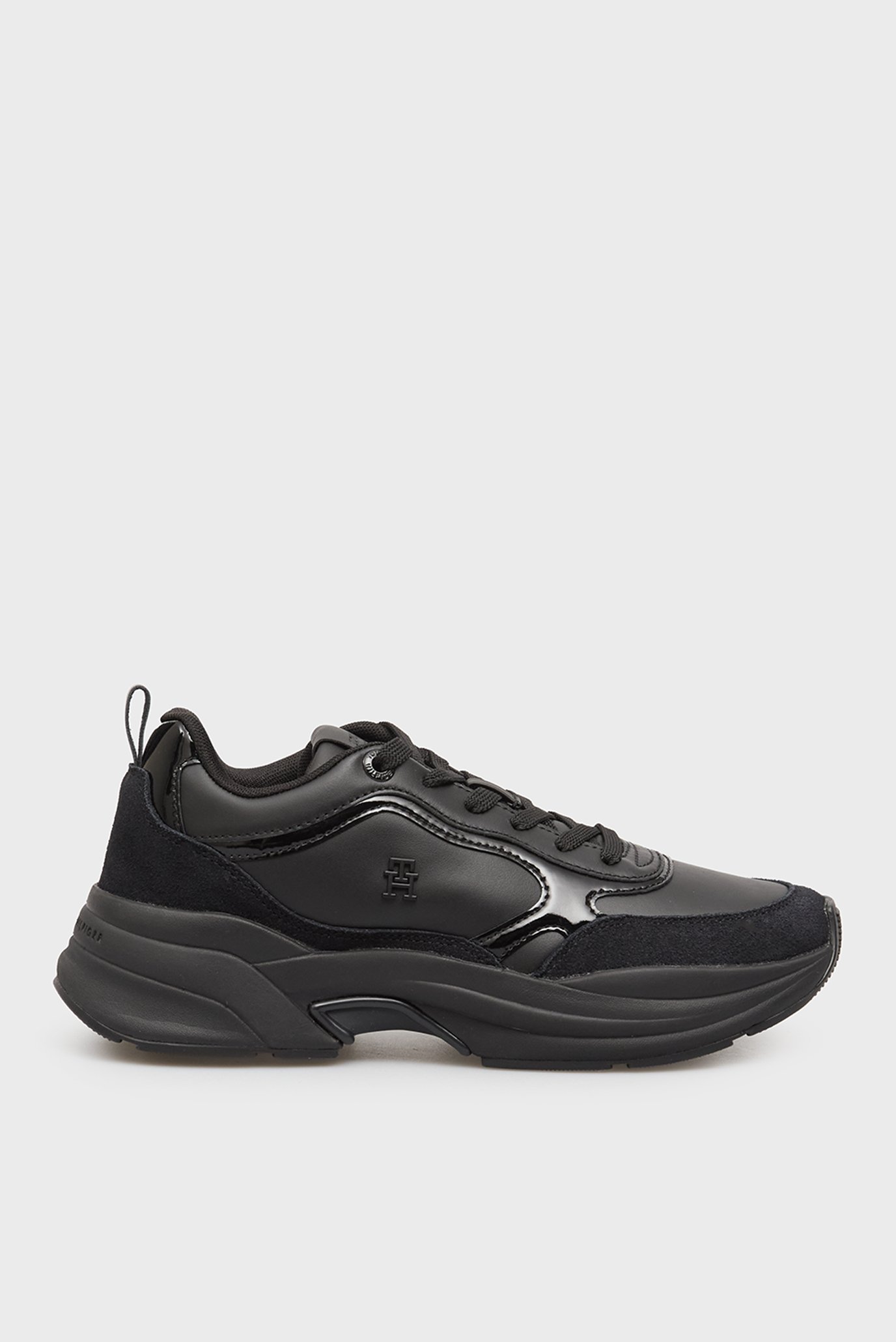 Женские черные кожаные кроссовки CHUNKY RUNNER Черный 36 Tommy Hilfiger FW0FW08840 Женские черные кожаные кроссовки CHUNKY RUNNER Черный 36 Tommy Hilfiger FW0FW08840