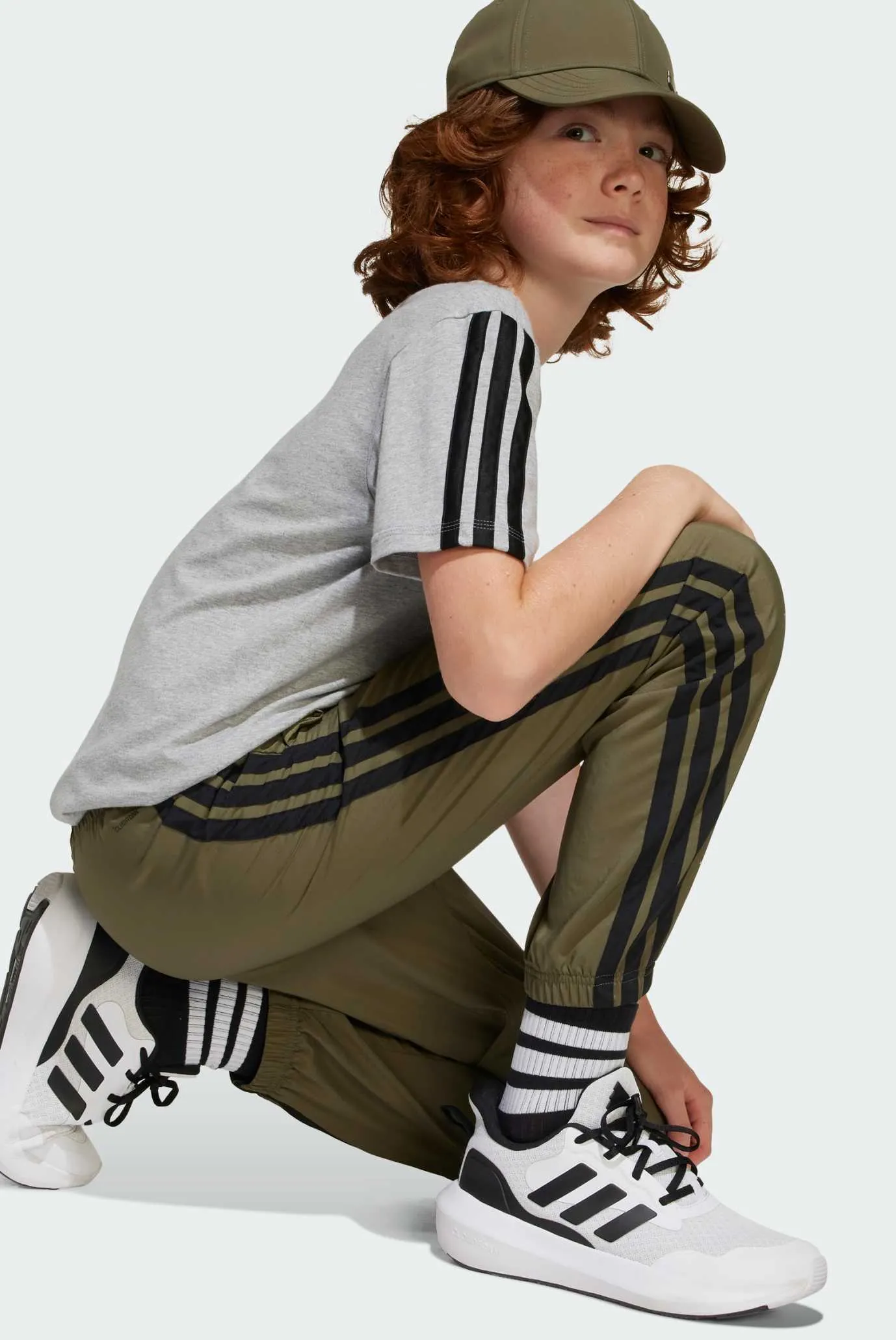 Детские оливковые спортивные брюки Essentials Climacool Kids 4