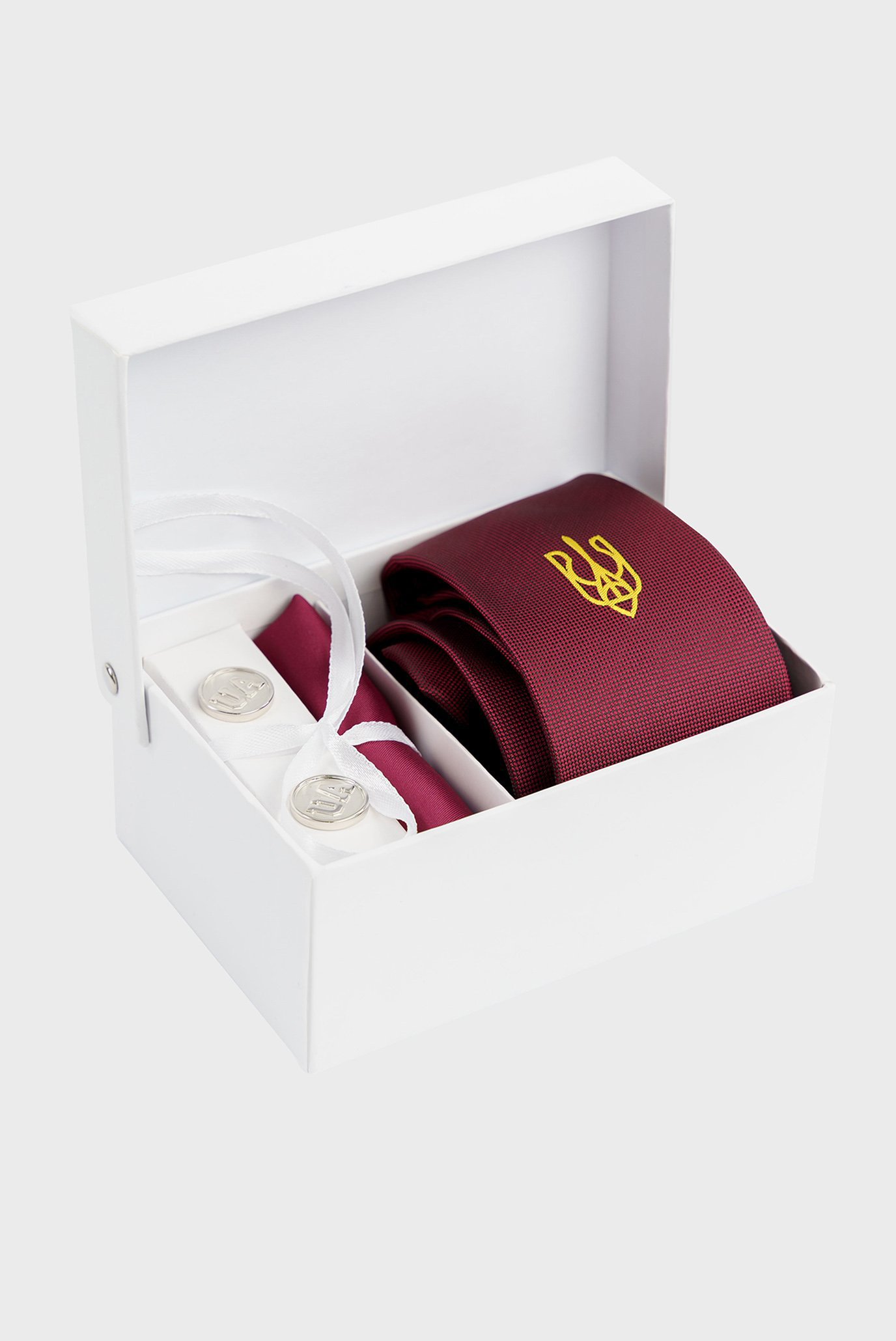 Мужской набор аксессуаров (платок, галстук, запонки) 1