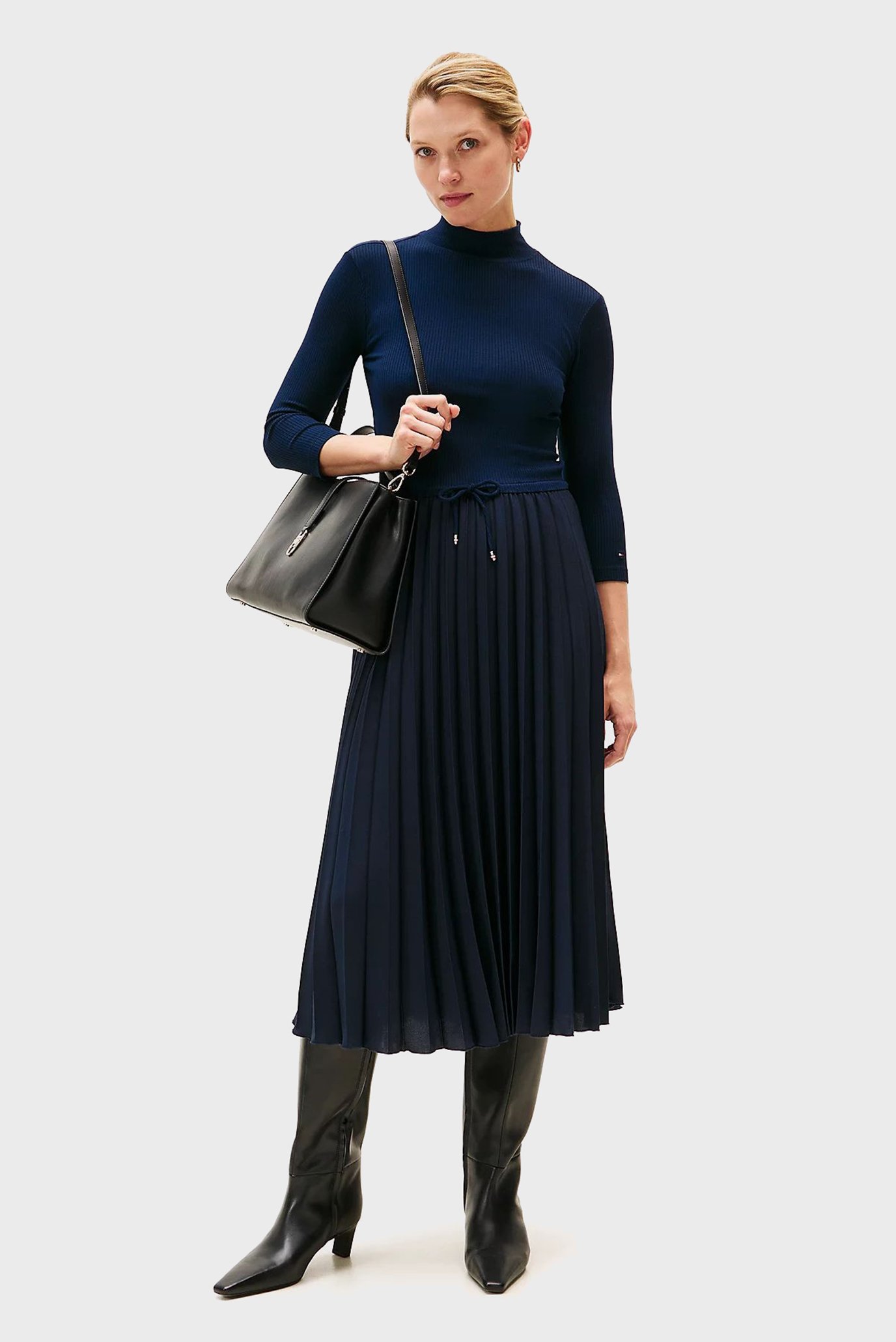 Женское темно-синее платье SLIM 5X2 RIB Синий L Tommy Hilfiger WW0WW46138 Женское темно-синее платье SLIM 5X2 RIB Синий L Tommy Hilfiger WW0WW46138