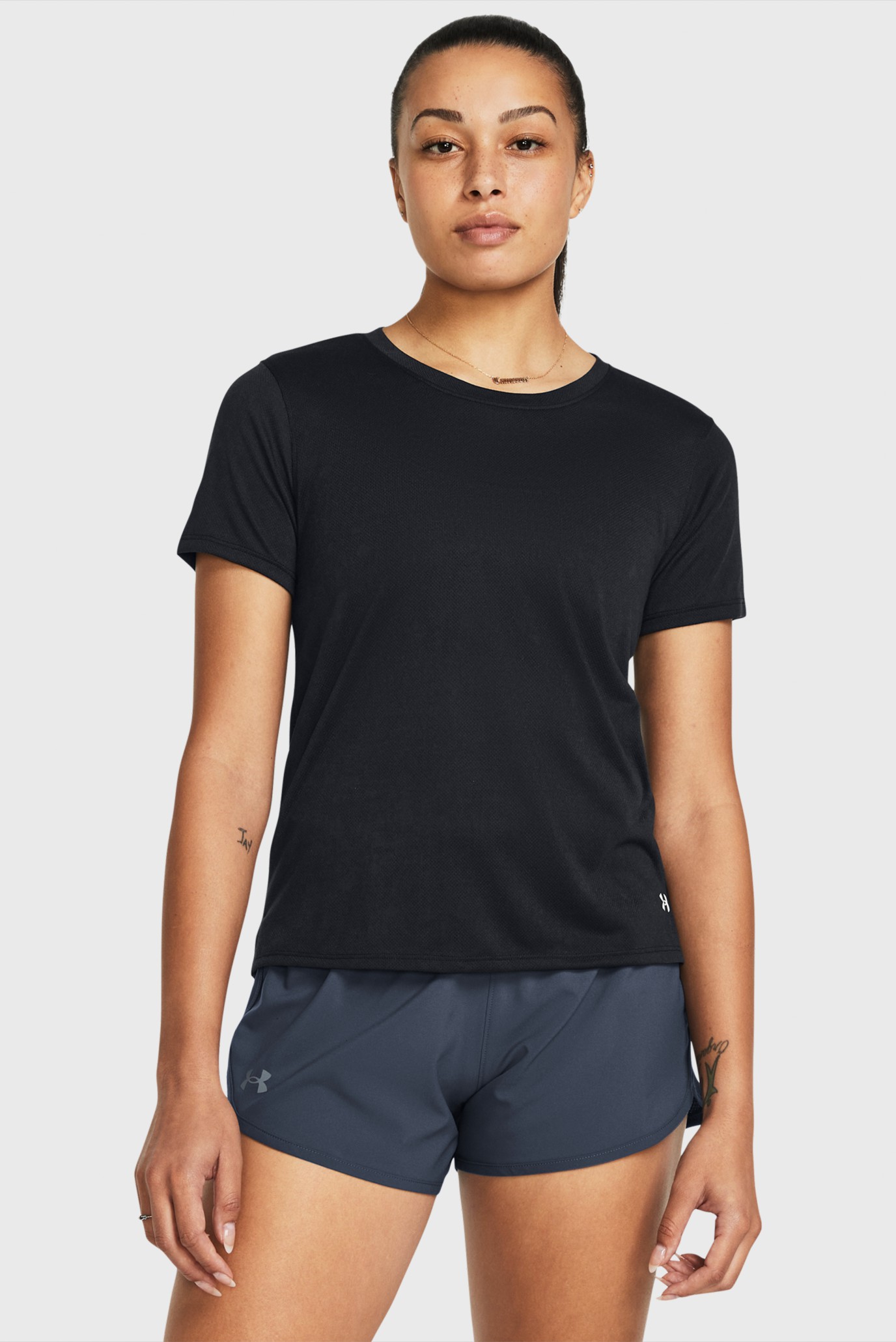 Женская черная футболка UA Launch Splatter SS 1