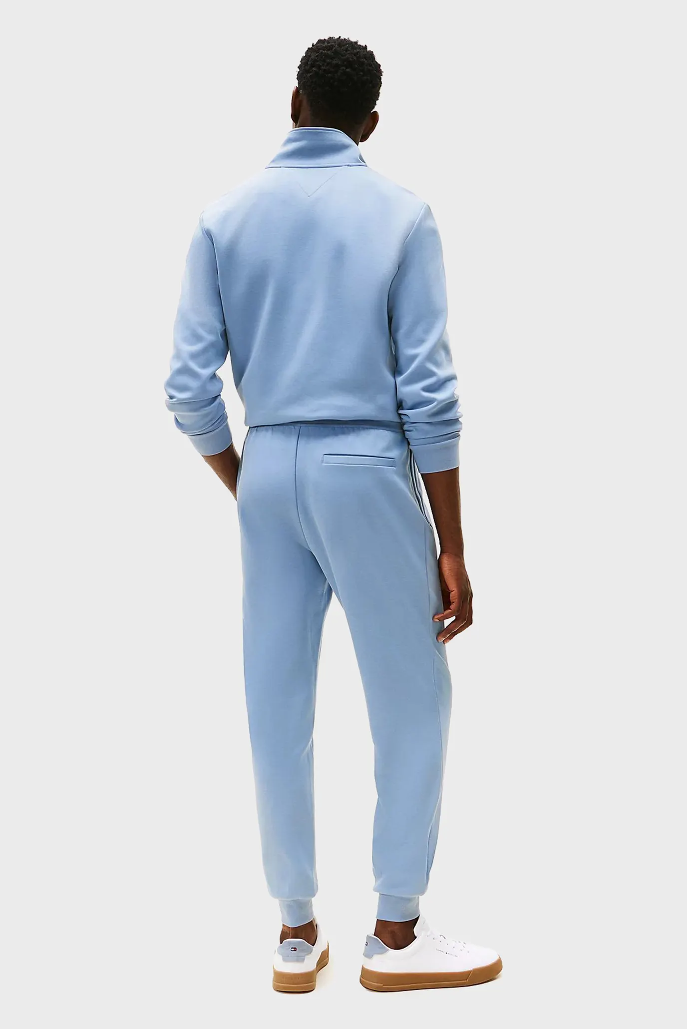 Чоловічі блакитні спортивні штани ESSENTIAL INTECHNO 3