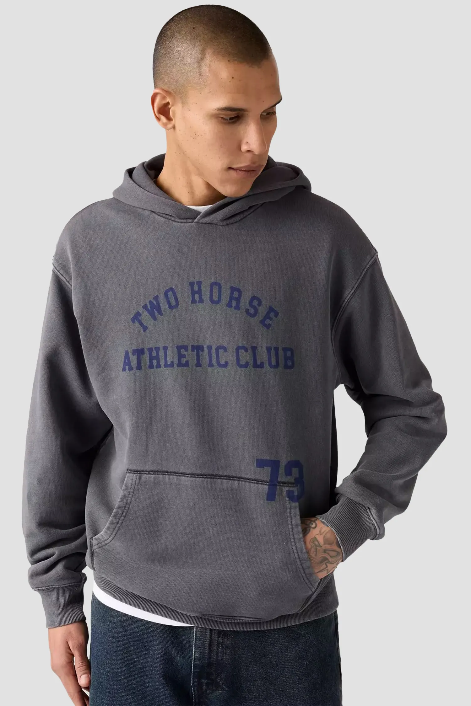 Мужское темно-серое худи 4