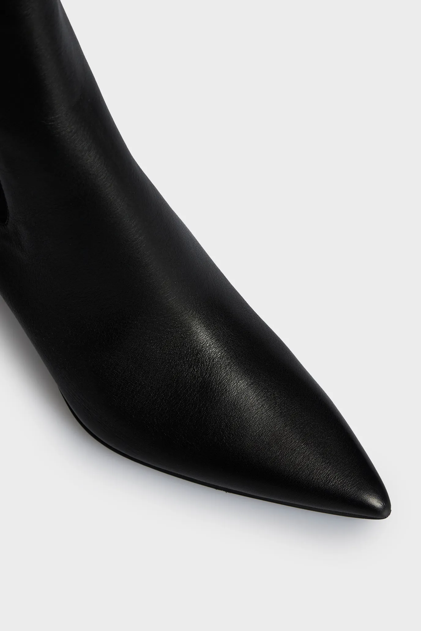 Женские черные кожаные ботильоны GEO STILETTO 4