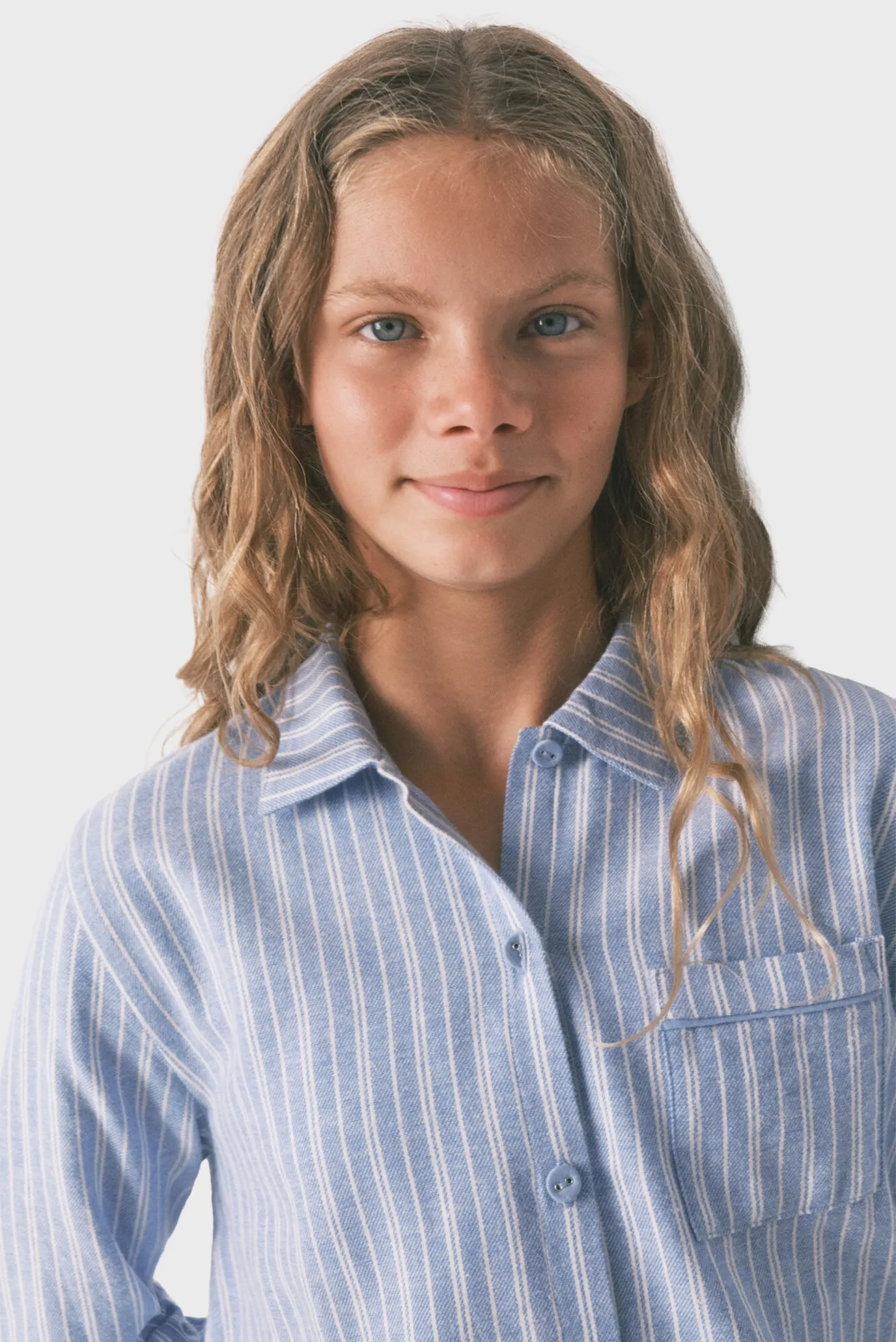 Дитяча блакитна піжама у смужку (сорочка, брюки) 3