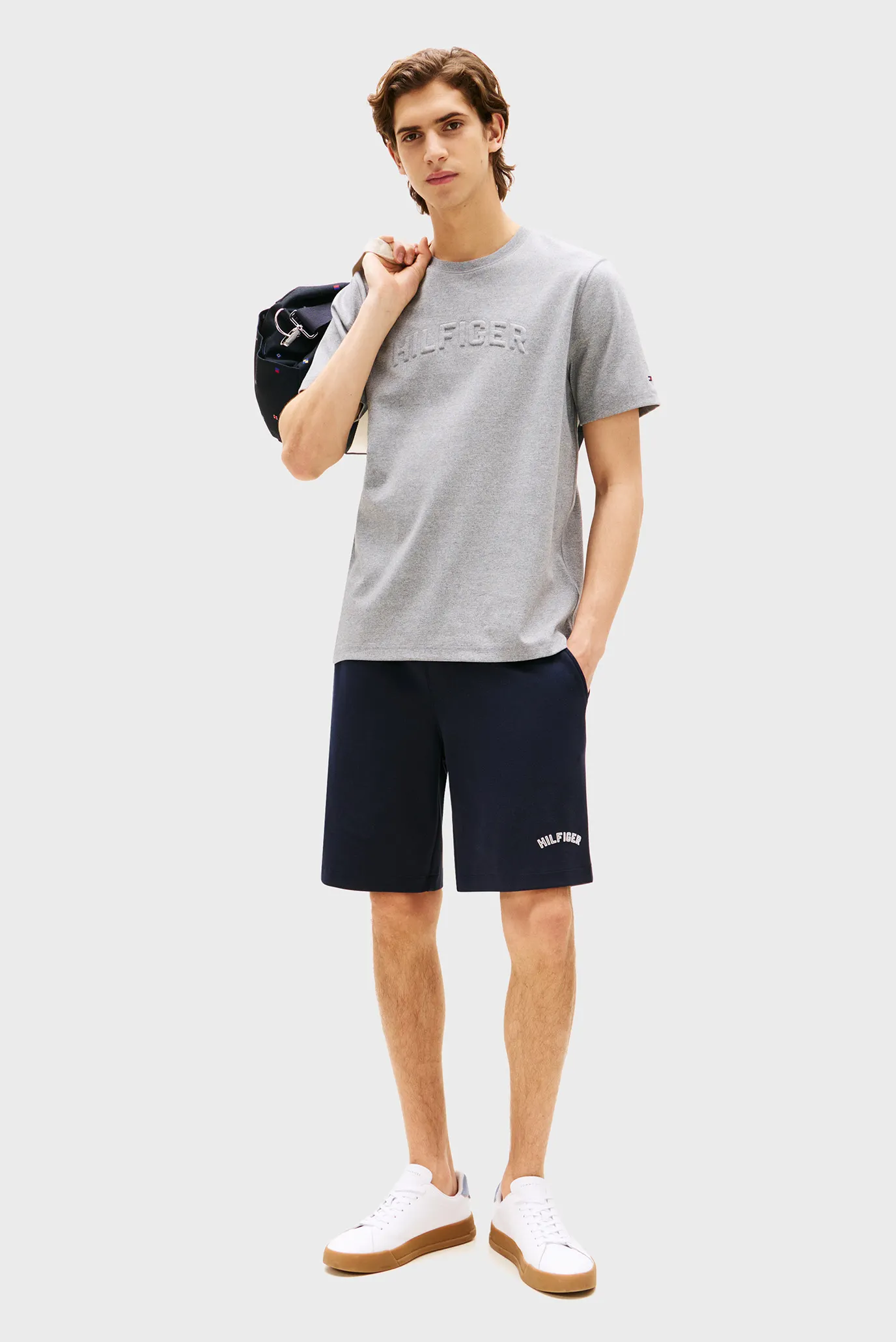 Чоловіча сіра футболка HILFIGER ARCH EMBOSSED 2