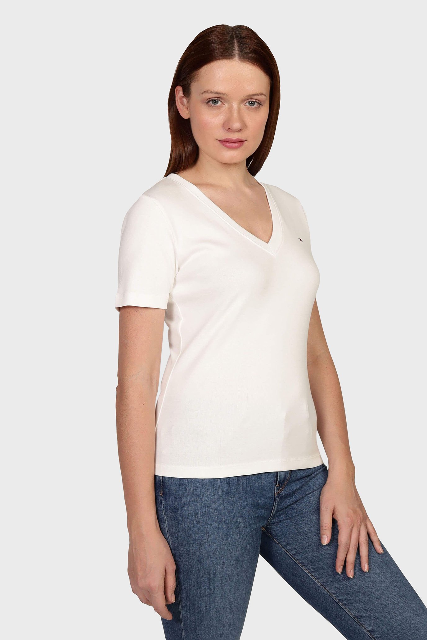 Женская белая футболка SLIM CODY V-NK SS Белый M Tommy Hilfiger WW0WW40584 Женская белая футболка SLIM CODY V-NK SS Белый M Tommy Hilfiger WW0WW40584