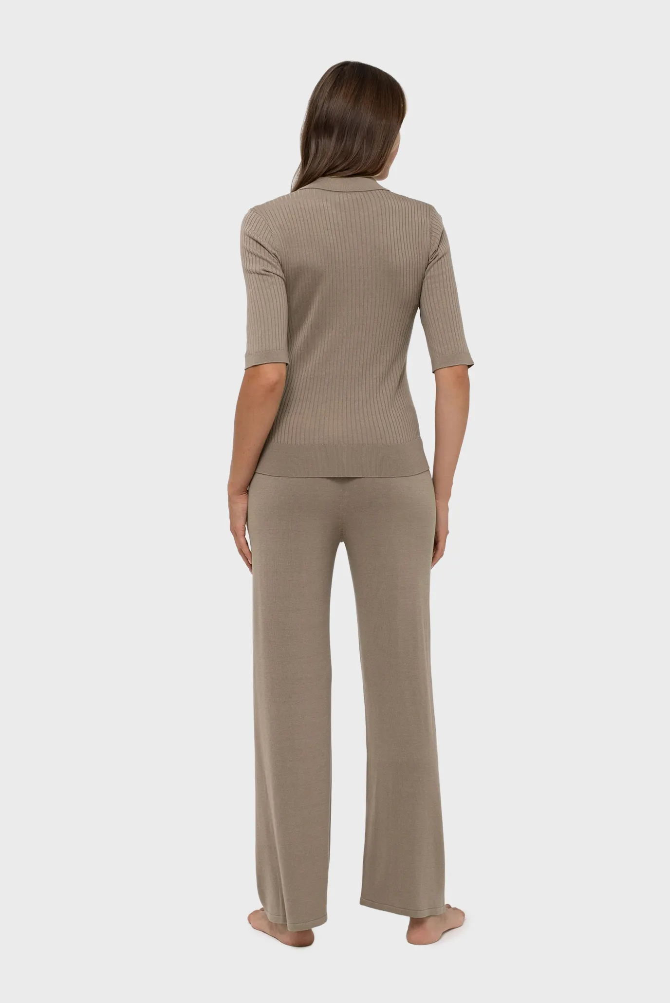 Жіноче бежеве поло 3