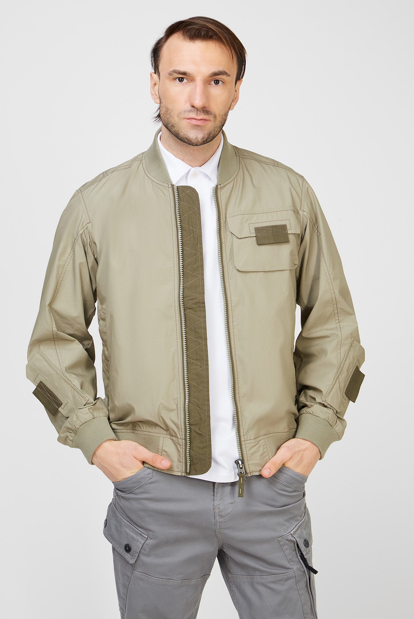 Мужской оливковый бомбер Chest pockets poplin bomber 1