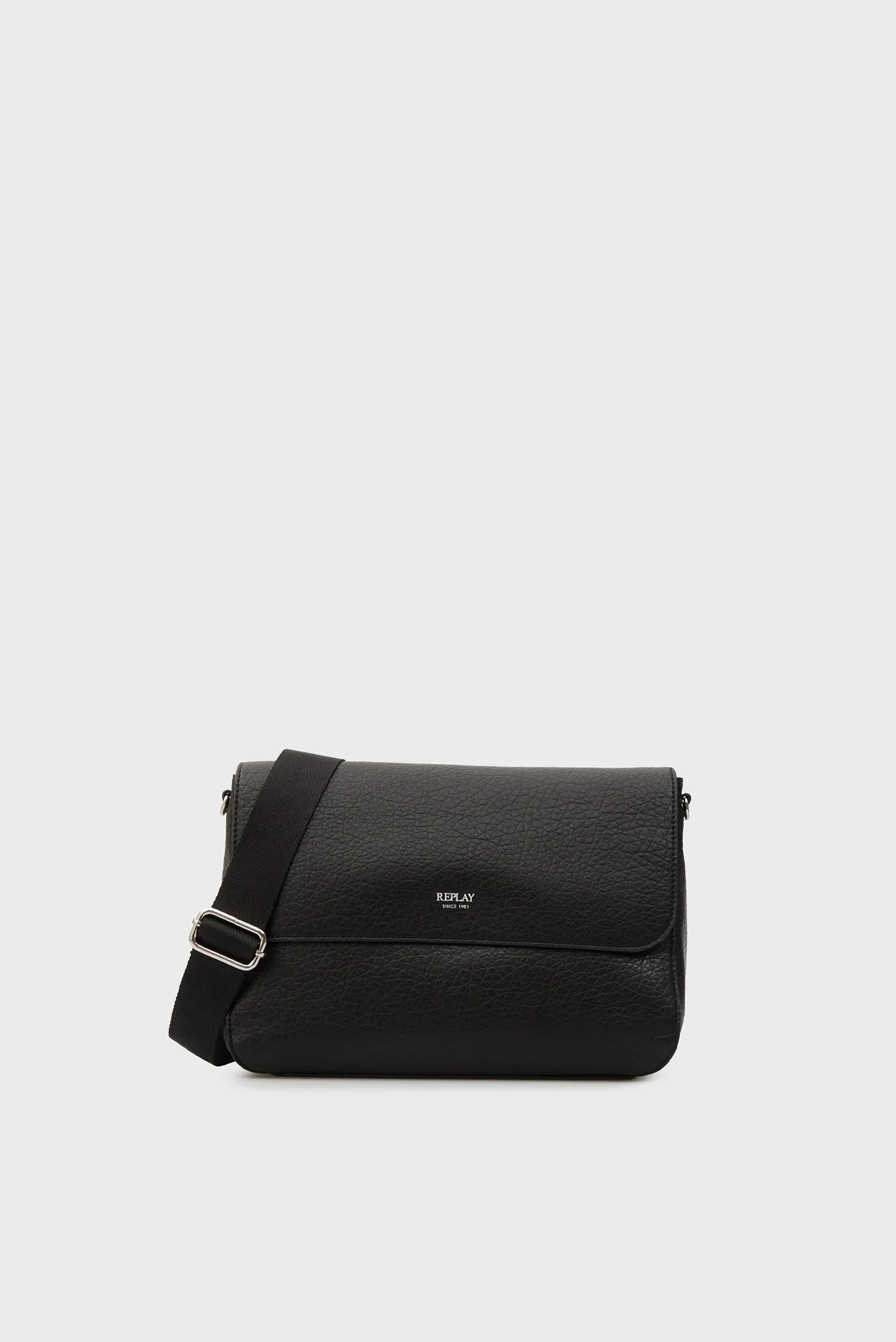 Жіноча чорна сумка 1