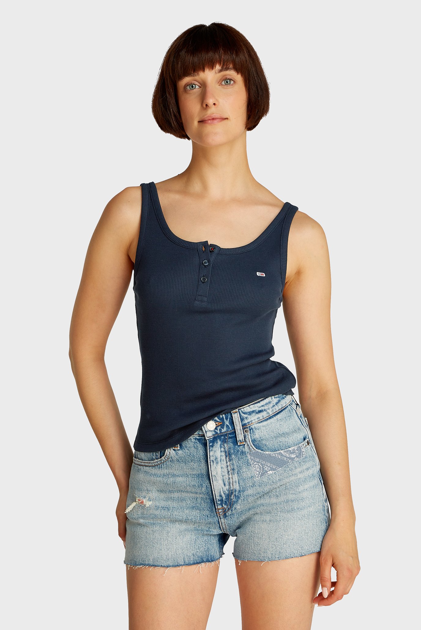 Женская темно-синяя майка SLIM BUTTON TANK Синий XXS Tommy Jeans DW0DW19492 Женская темно-синяя майка SLIM BUTTON TANK Синий XXS Tommy Jeans DW0DW19492