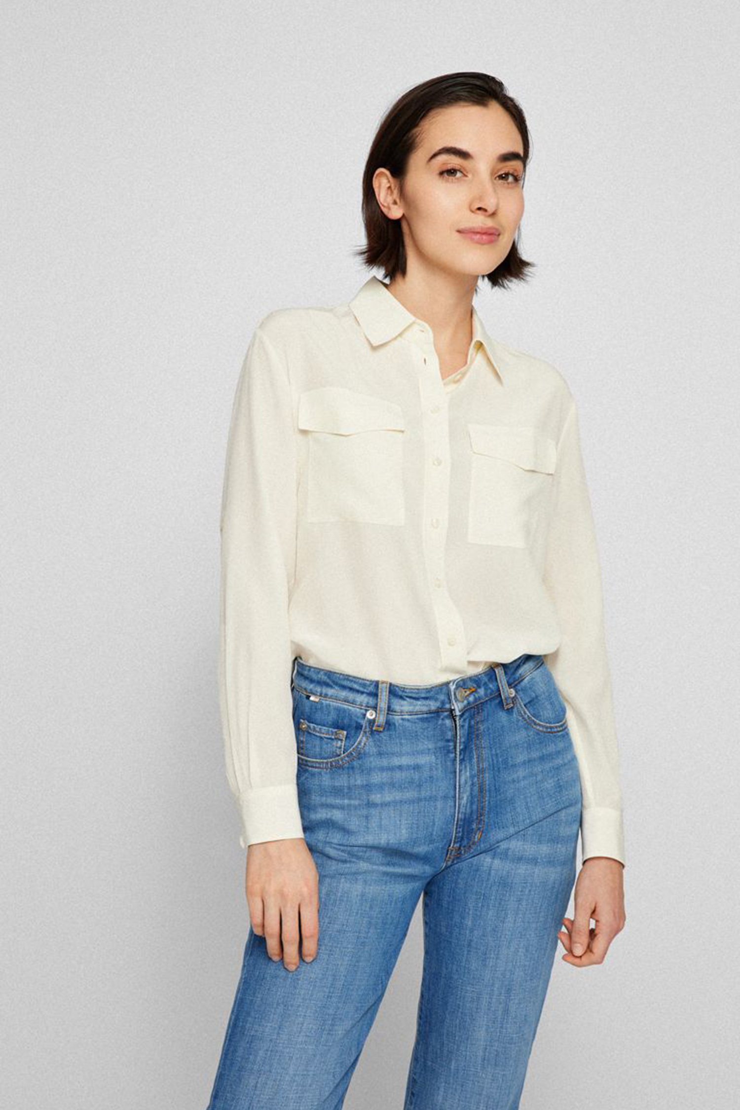 Женская белая шелковая блуза 1
