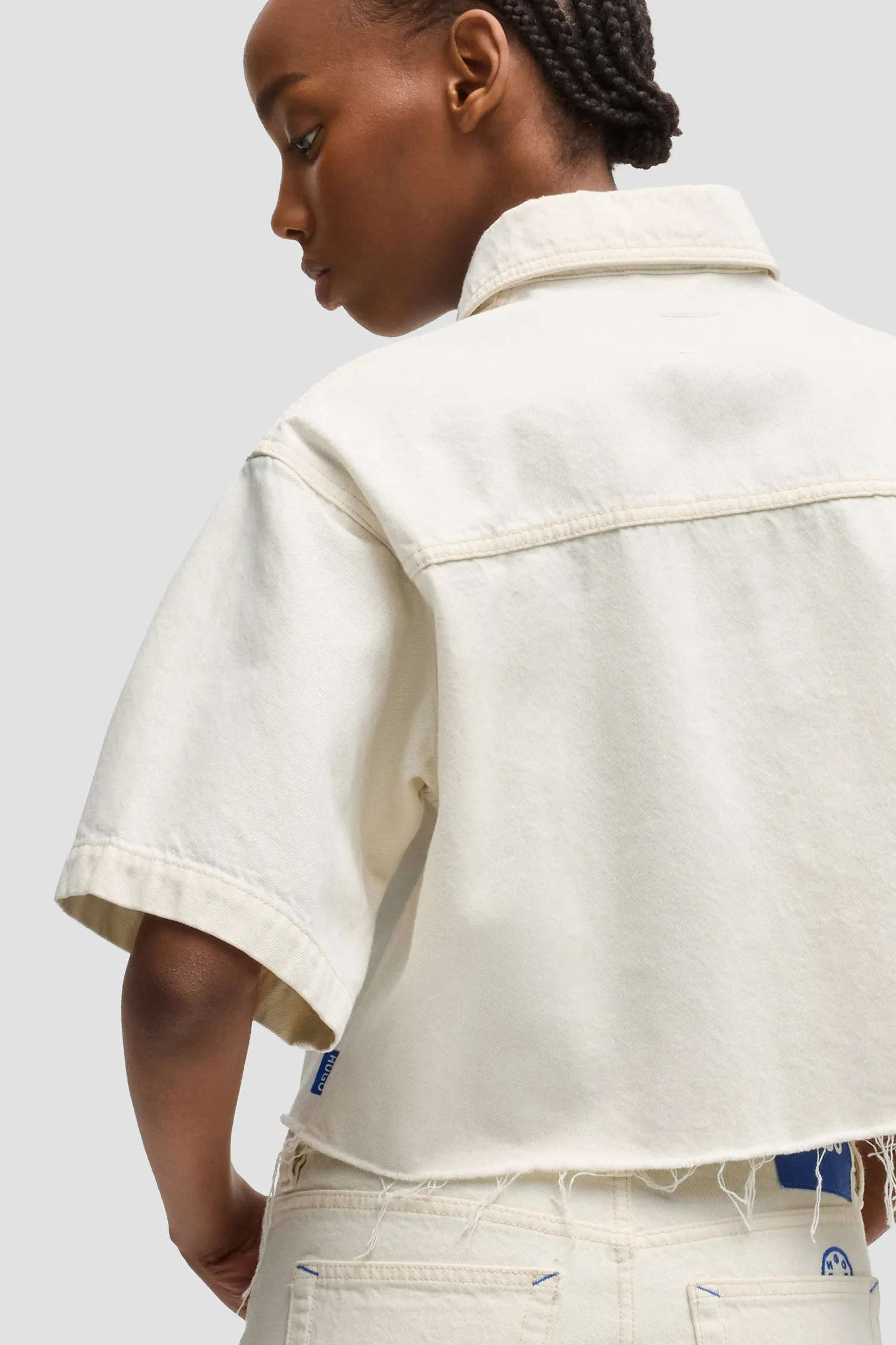 Жіноча біла джинсова сорочка 5