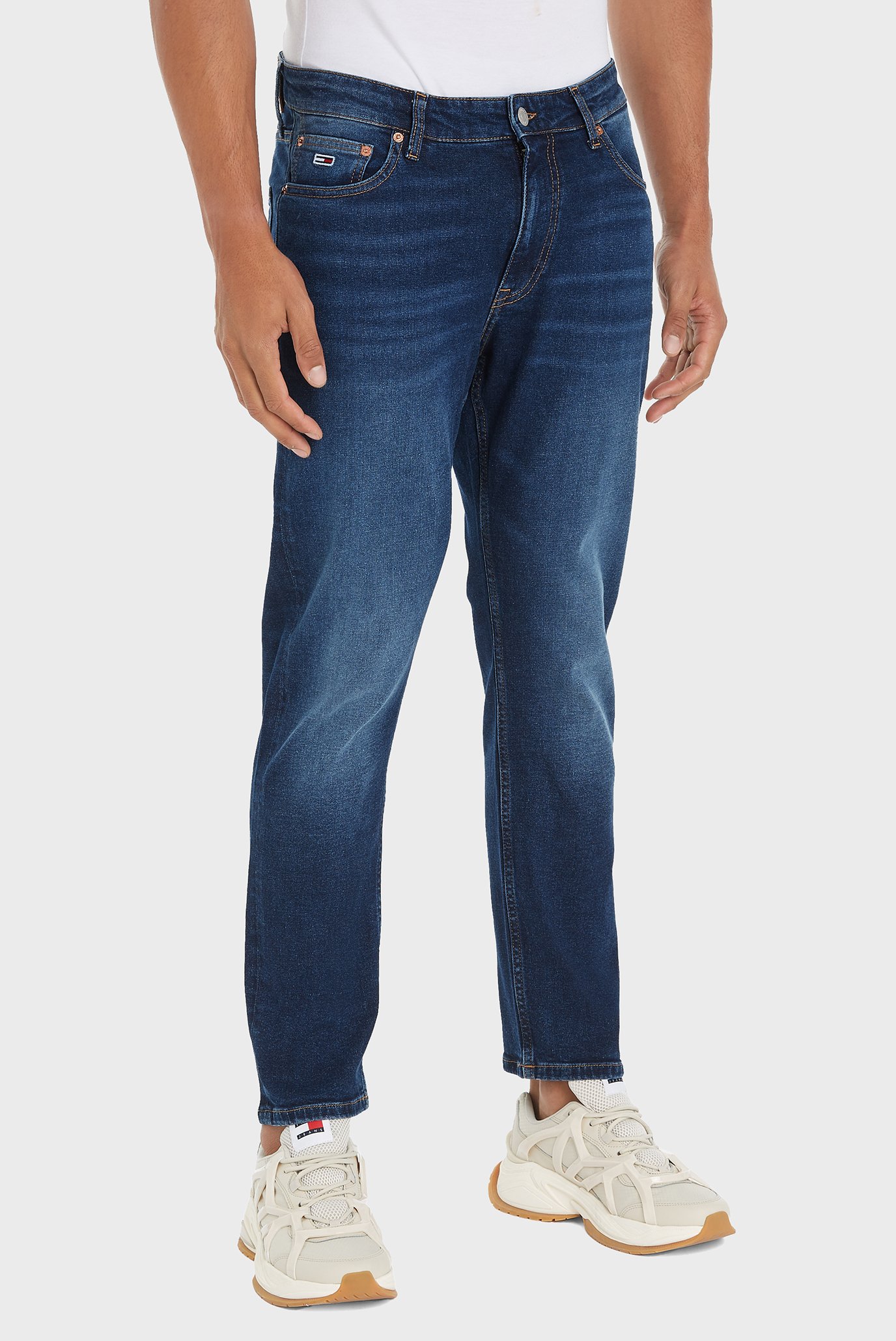 Мужские темно-синие джинсы DAD JEAN RGLR TPRD CH5154 Синий 34-34 Tommy Jeans DM0DM20177 Мужские темно-синие джинсы DAD JEAN RGLR TPRD CH5154 Синий 34-34 Tommy Jeans DM0DM20177