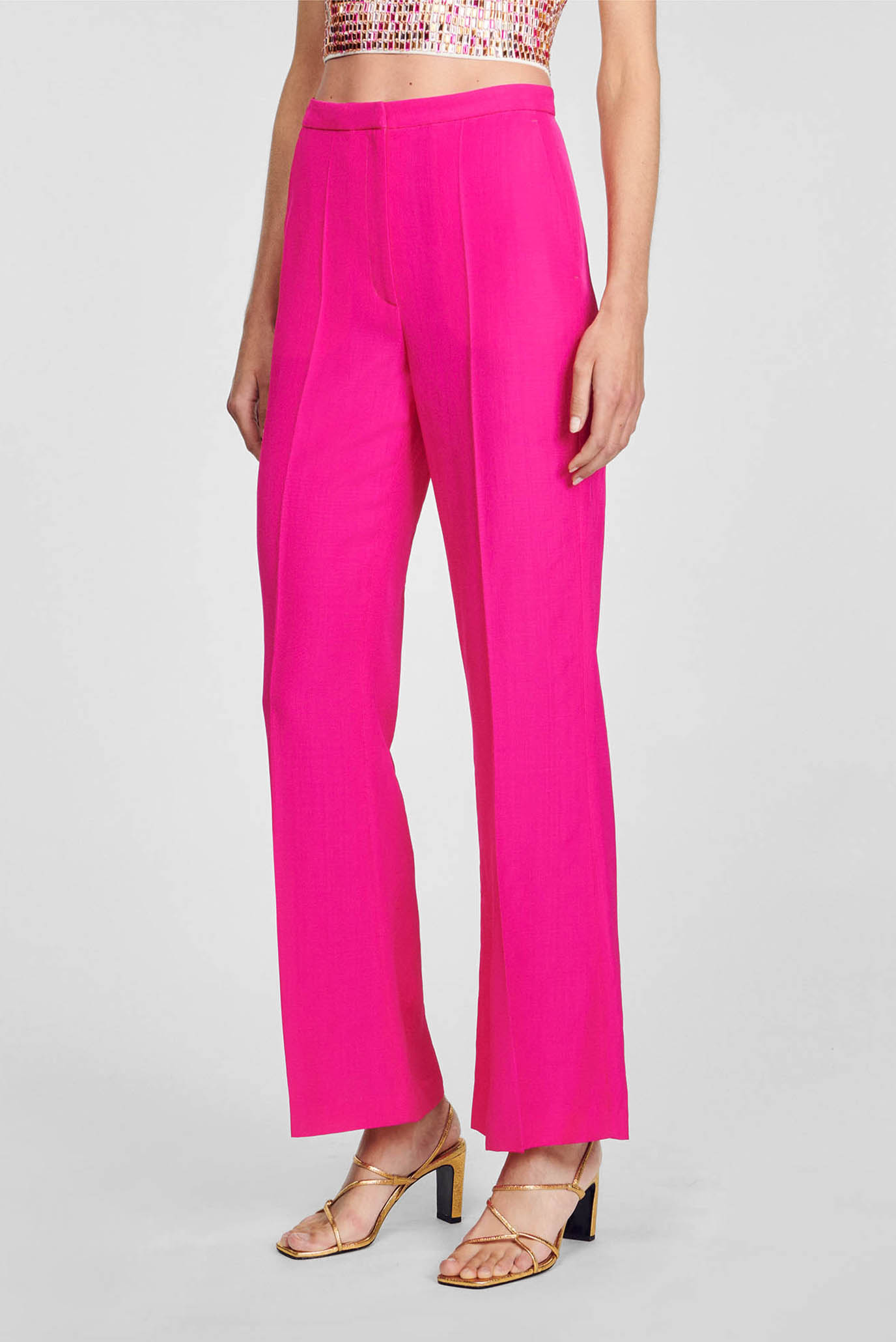 Женские розовые брюки 1
