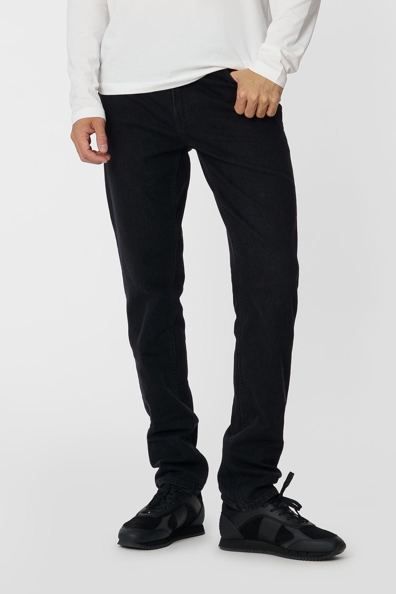 Мужские черные джинсы 1