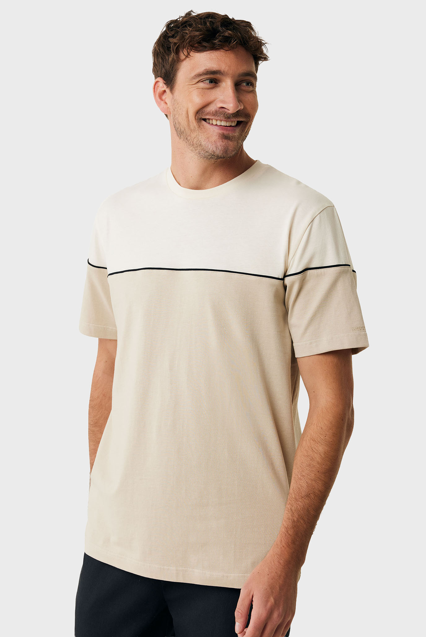 Мужская бежевая футболка Colorblock t-shirt regular fit Бежевый XXL Mexx MF007801851M Мужская бежевая футболка Colorblock t-shirt regular fit Бежевый XXL Mexx MF007801851M