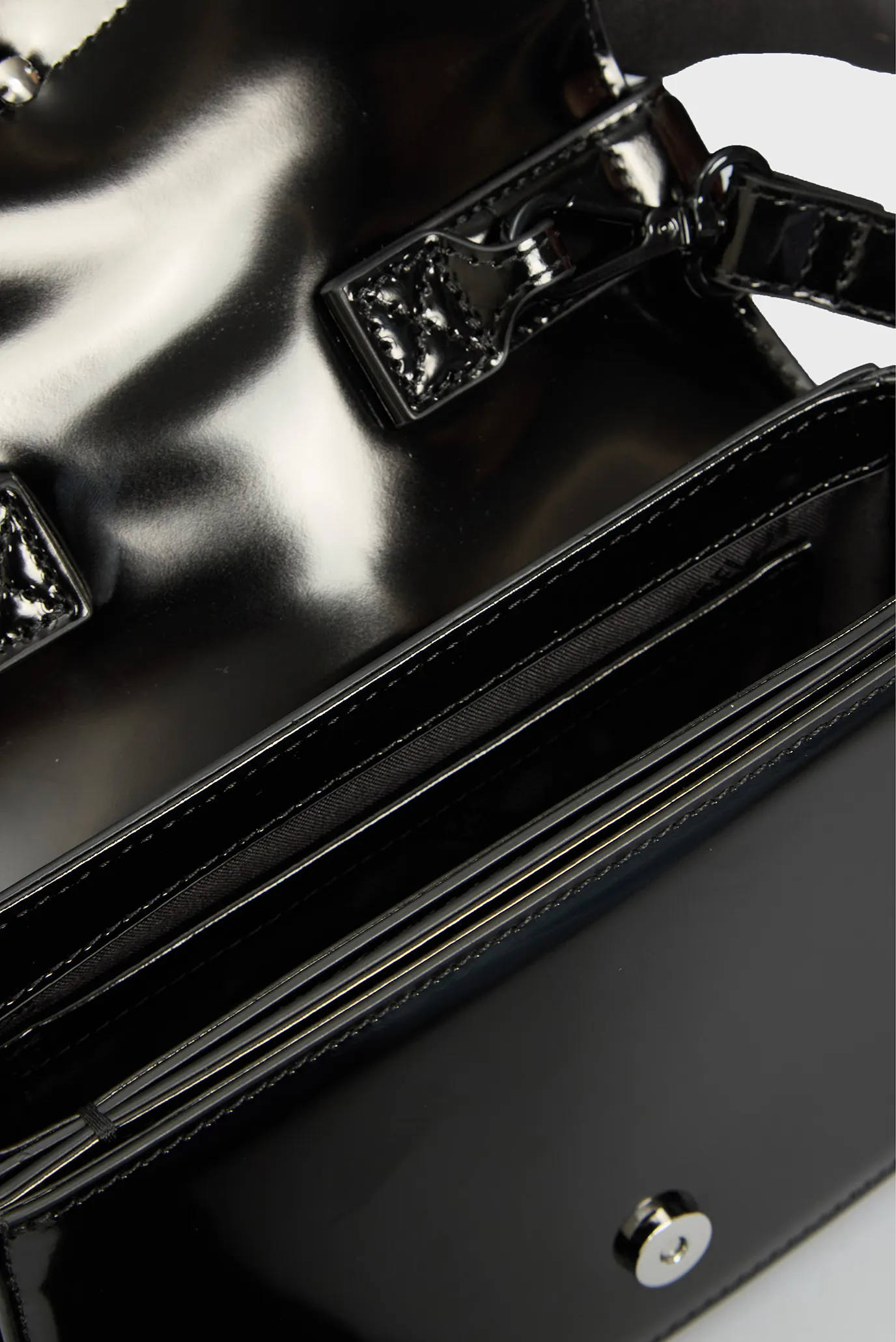 Женская черная кожаная сумка 1DR 6