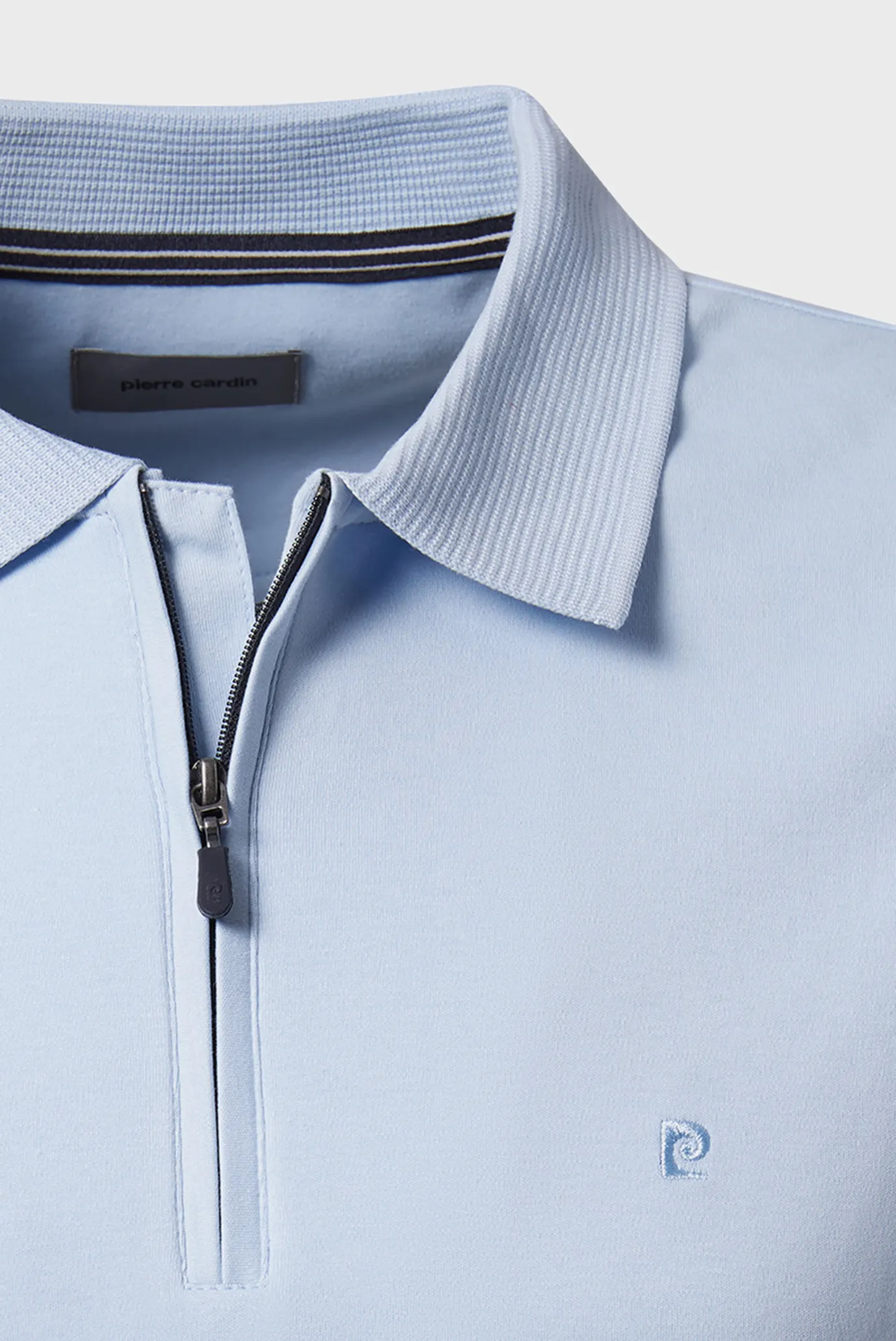 Чоловіче блакитне поло 3