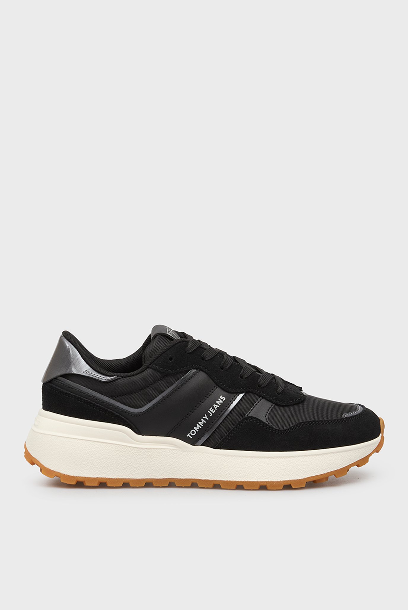 Женские черные кроссовки CLEATED RUNNER Черный 39 Tommy Jeans EN0EN02861 Женские черные кроссовки CLEATED RUNNER Черный 39 Tommy Jeans EN0EN02861