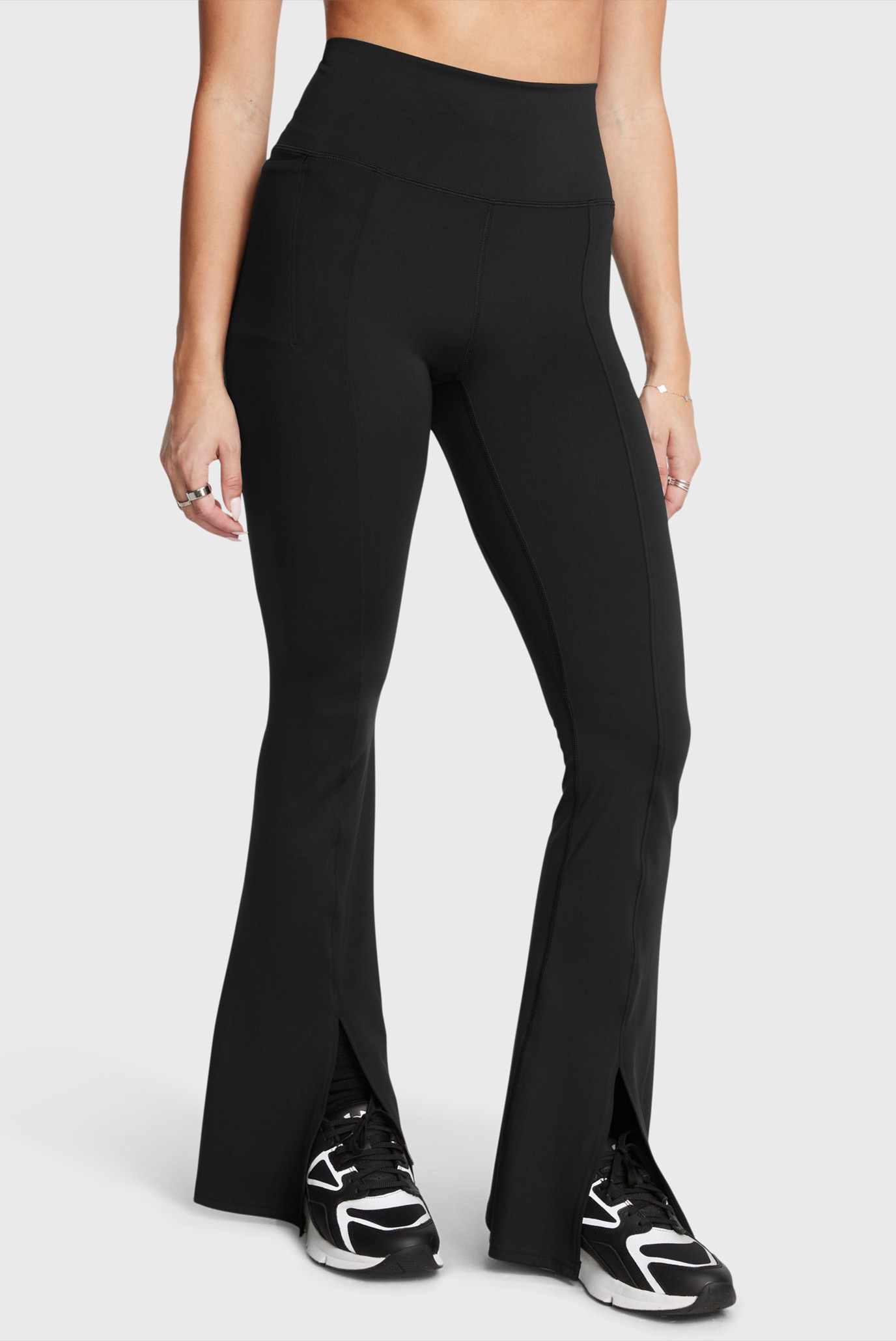 Женские черные спортивные брюки Meridian Kick Flare Pant 1