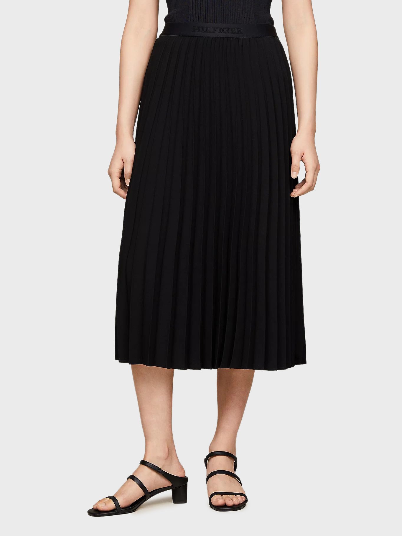 Жіноча чорна плісирована спідниця FLUID PLEATED MIDI SKIRT 1