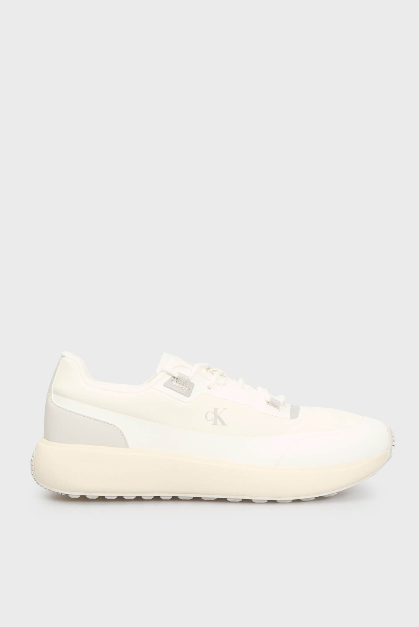 Мужские белые кроссовки ATHLEISURE RUNNER TECH RIPSTOP Белый 44 Calvin Klein Jeans YM0YM01205 Мужские белые кроссовки ATHLEISURE RUNNER TECH RIPSTOP Белый 44 Calvin Klein Jeans YM0YM01205