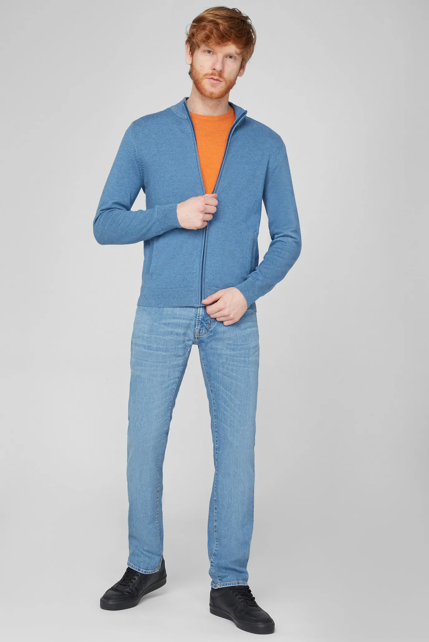 Чоловічий блакитний кардиган 2