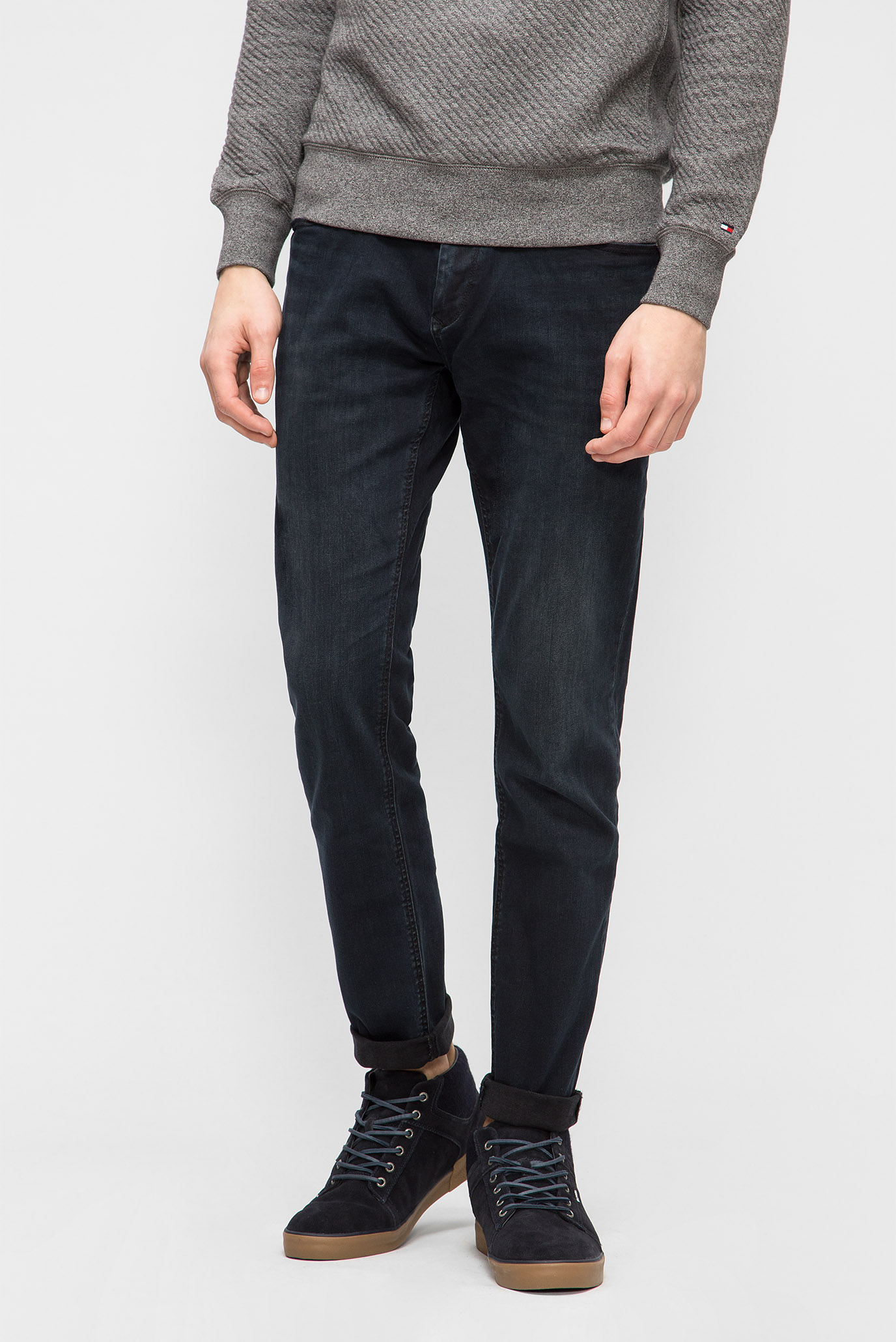 tommy hilfiger slim tapered steve