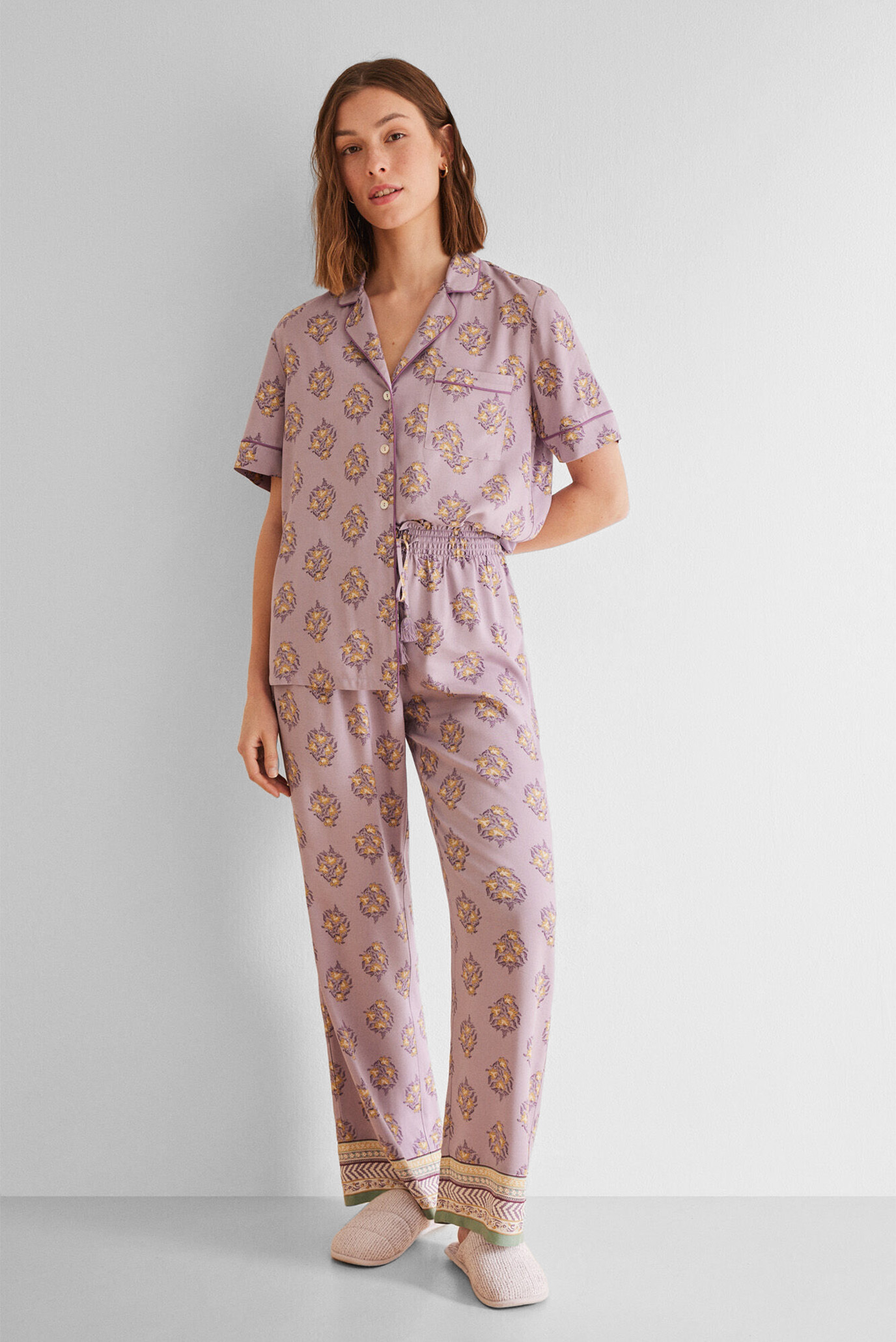 Жіноча фіолетова піжама з візерунком (сорочка, брюки) 1