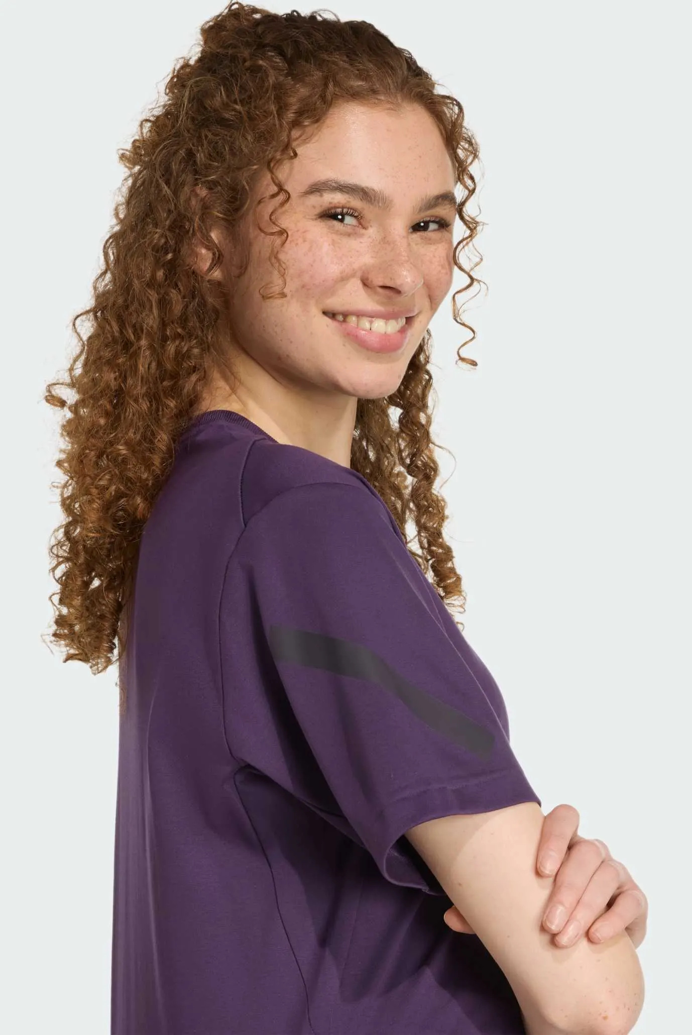 Жіноча фіолетова футболка adidas Z.N.E. 5