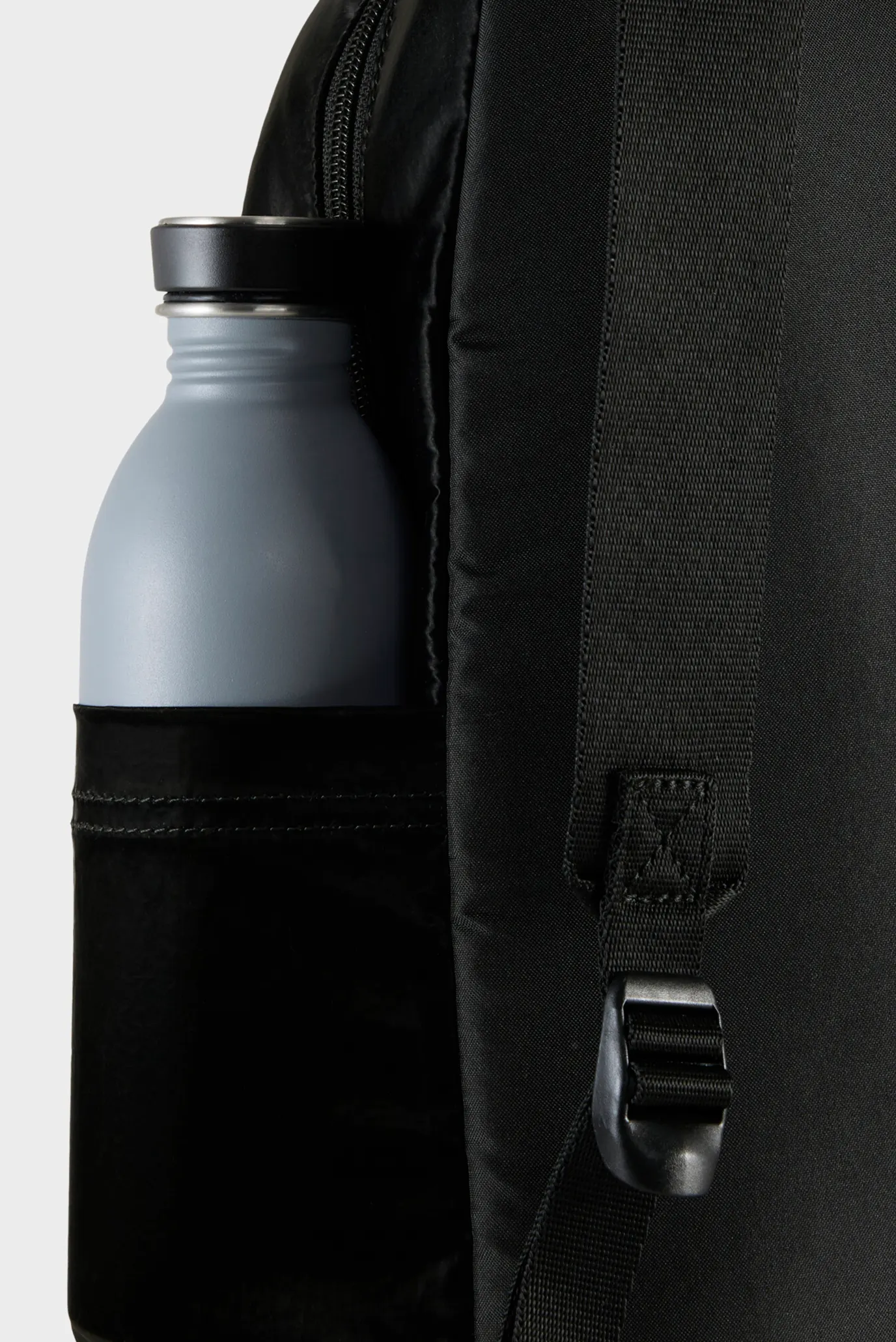 Жіночий чорний рюкзак UP Small Backpack 5